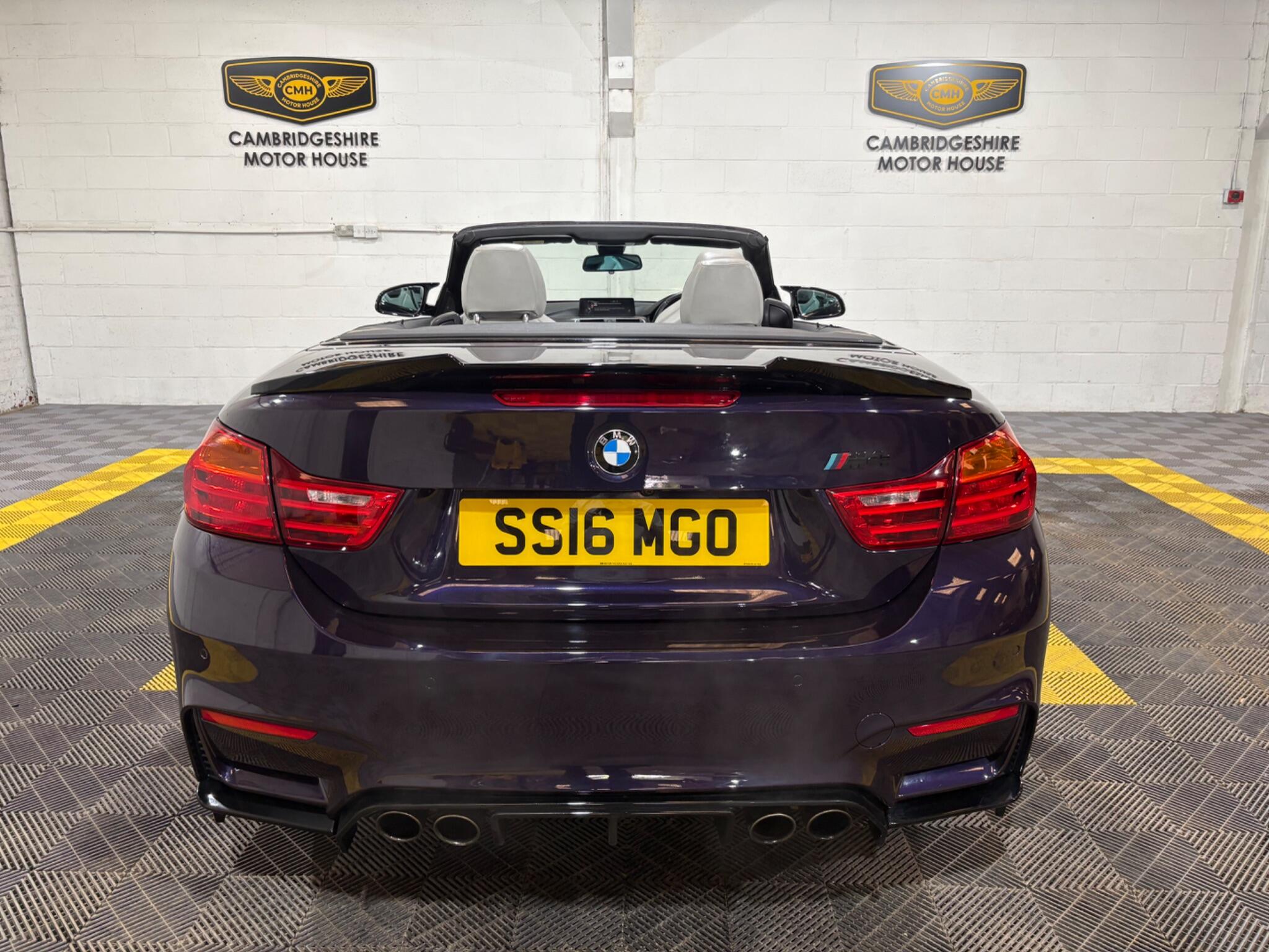 BMW M4 view 12
