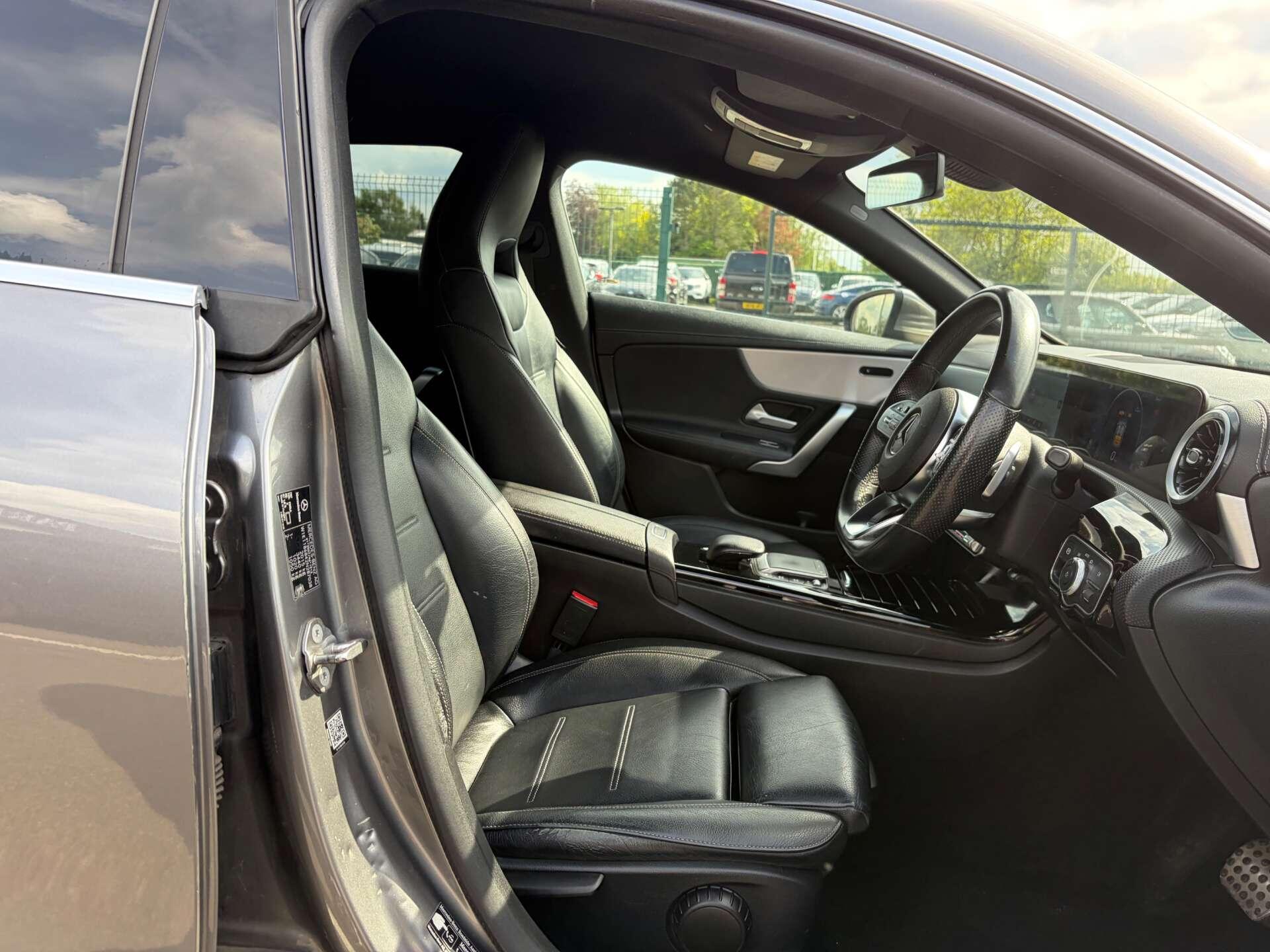 Mercedes-Benz Cla view 37