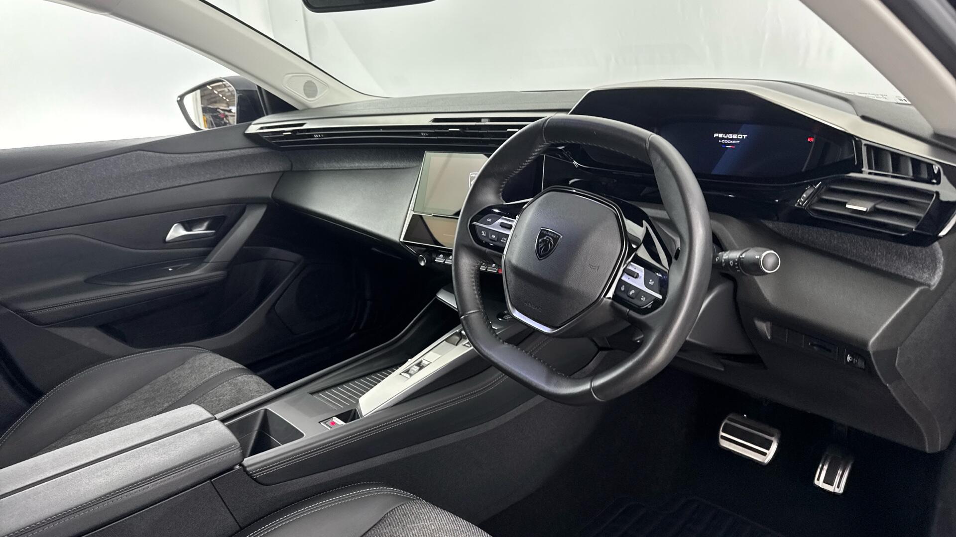 Peugeot 408 view 9