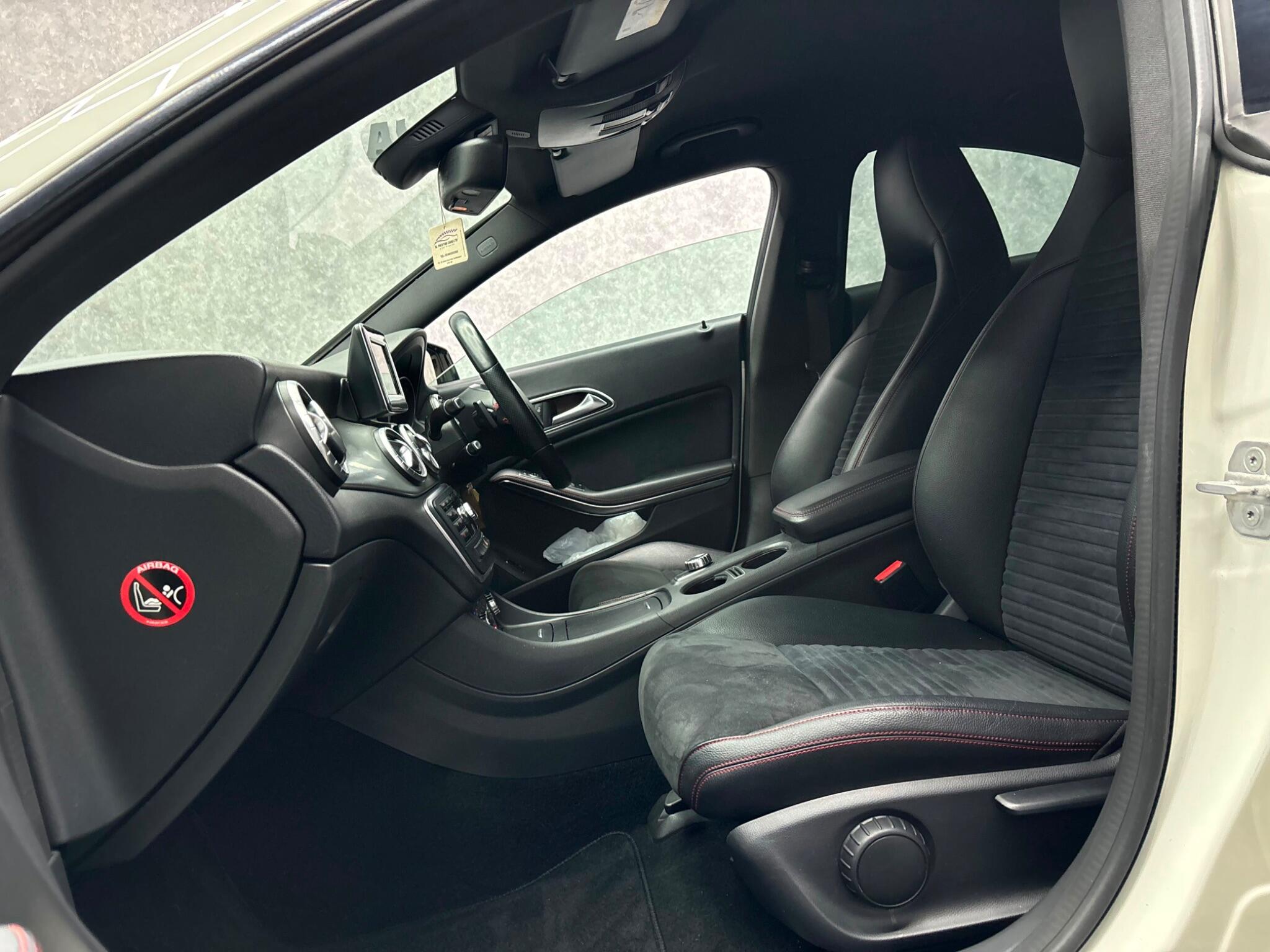 Mercedes-Benz Cla view 8
