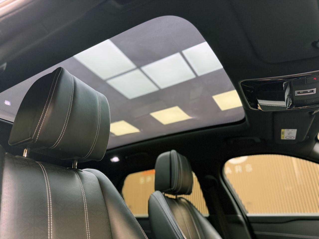 Land Rover Range Rover Velar view 20