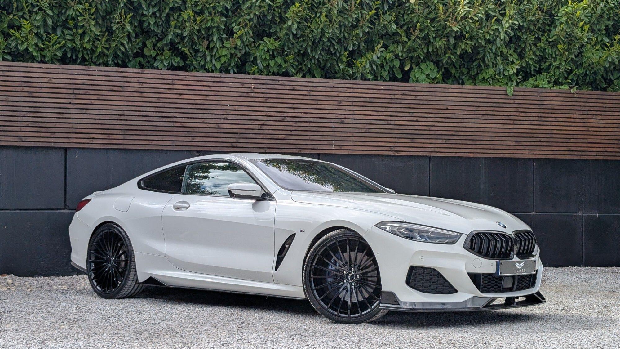 BMW 8 Series view 4