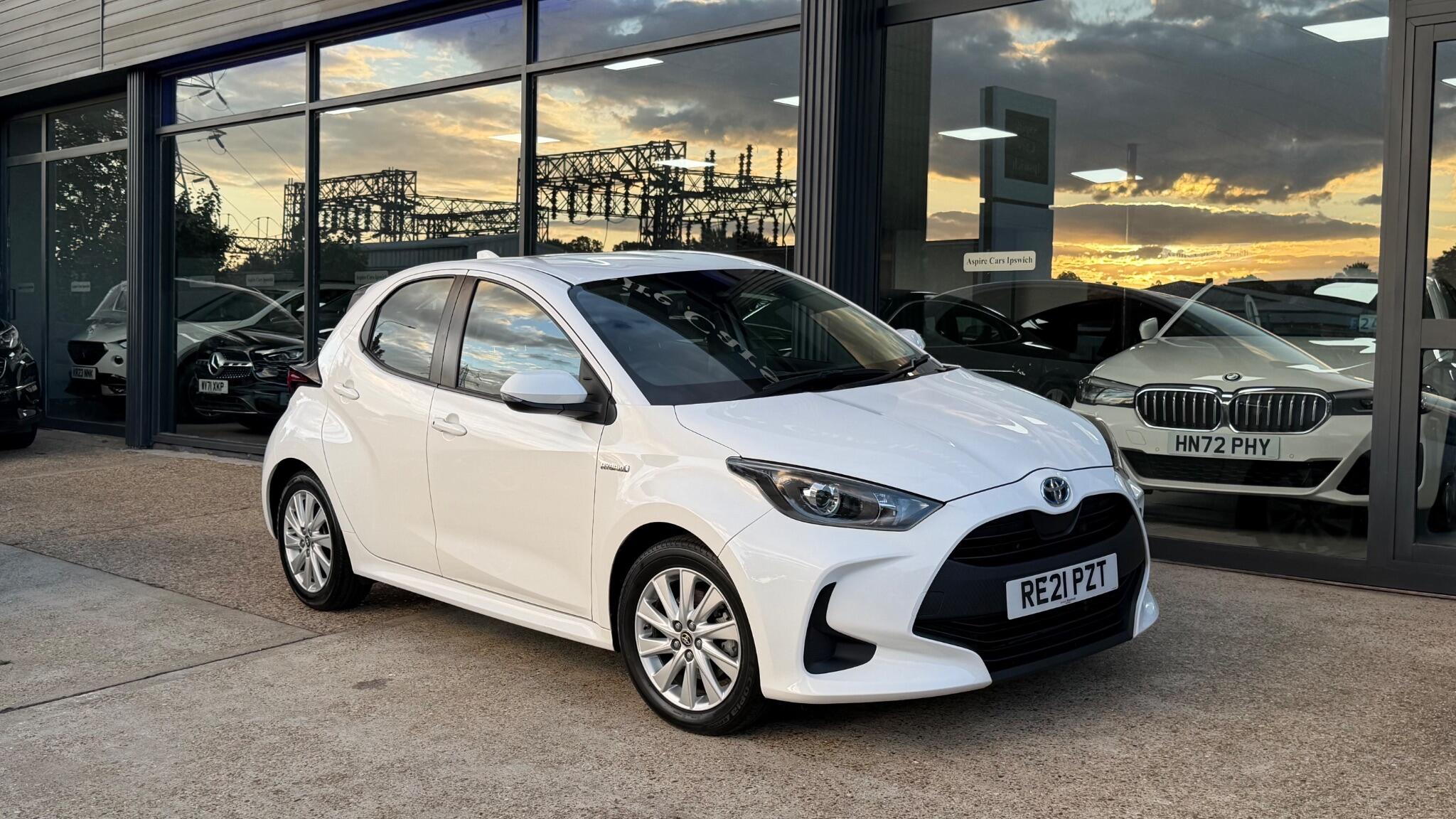 2021 Toyota Yaris in White for sale
