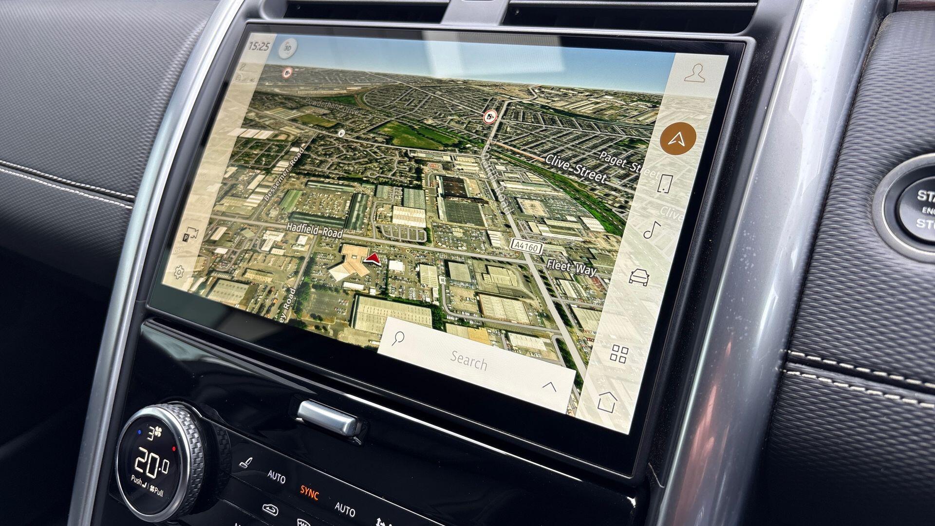 Land Rover Discovery view 11