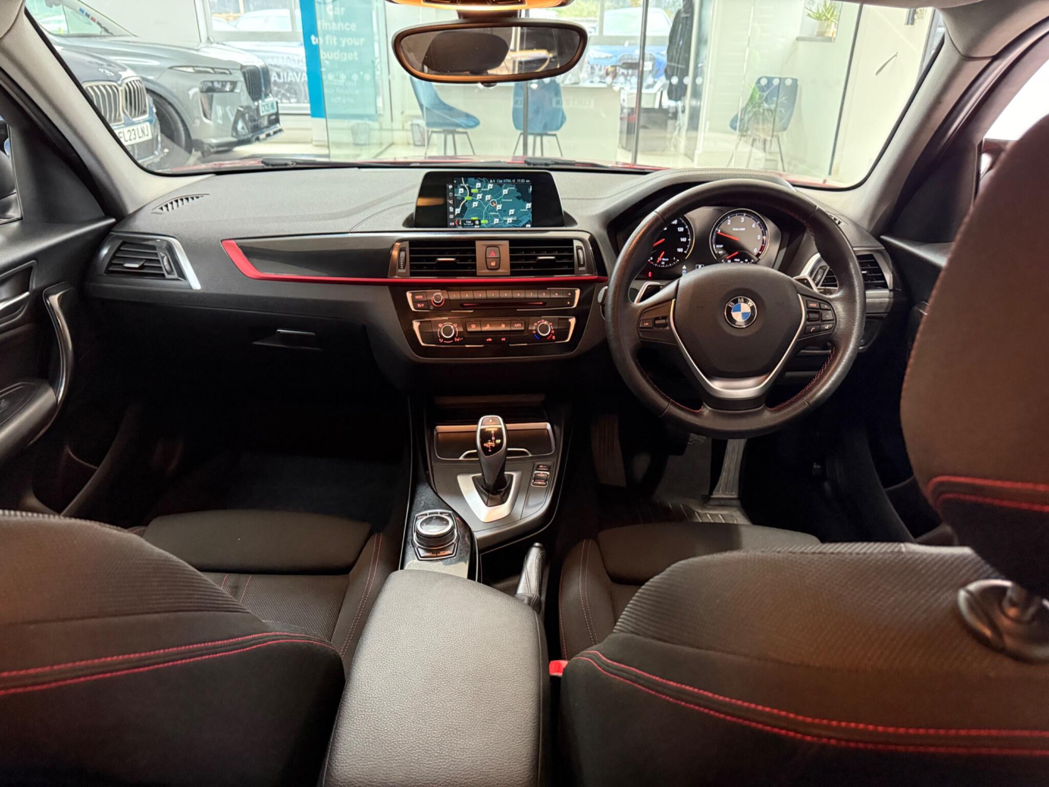 BMW 1 Series view 15