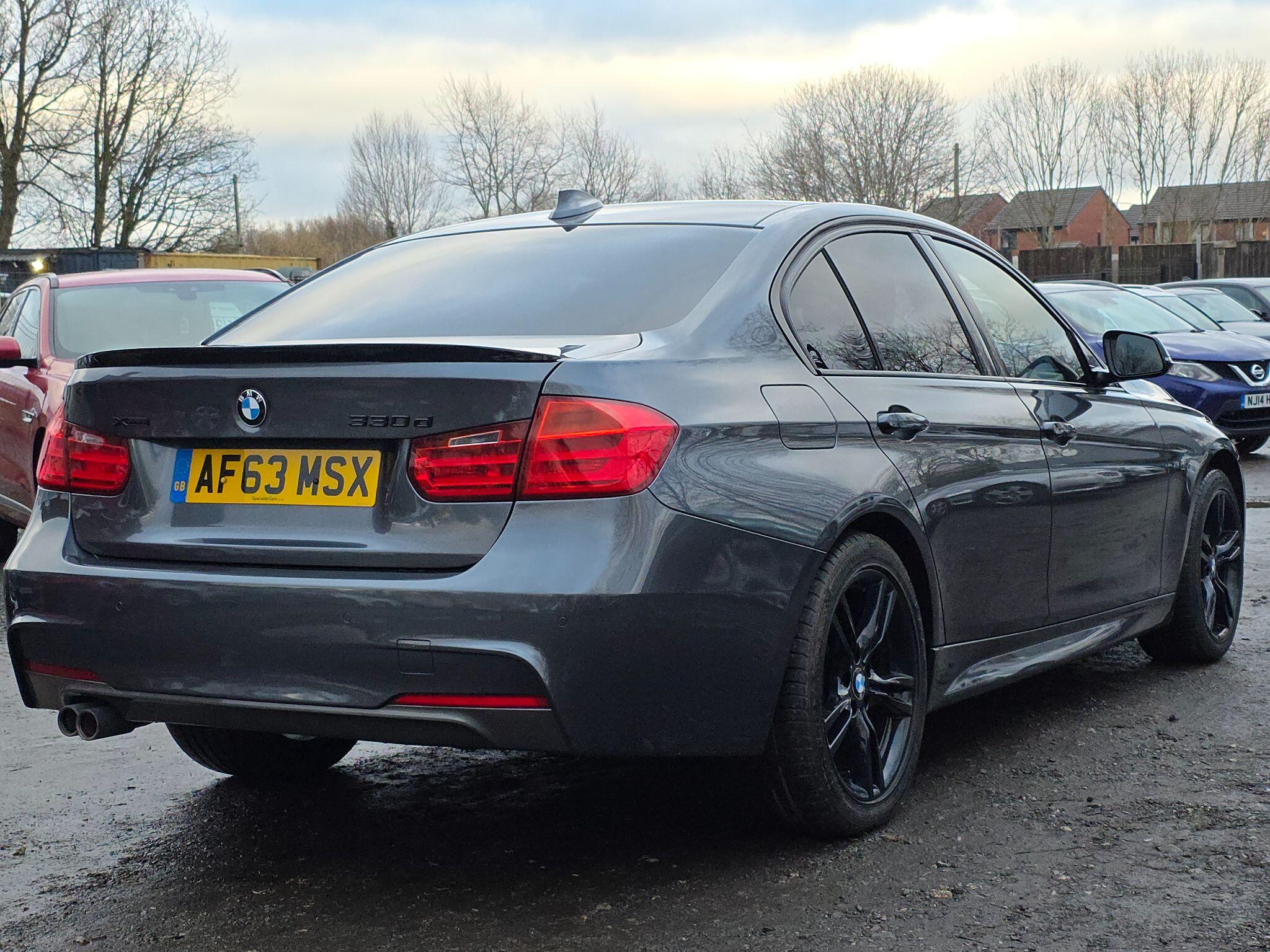 2013 BMW 3 Series image 12
