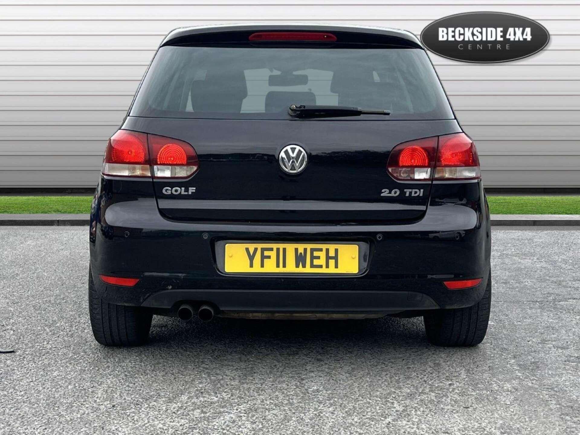 Volkswagen Golf view 8