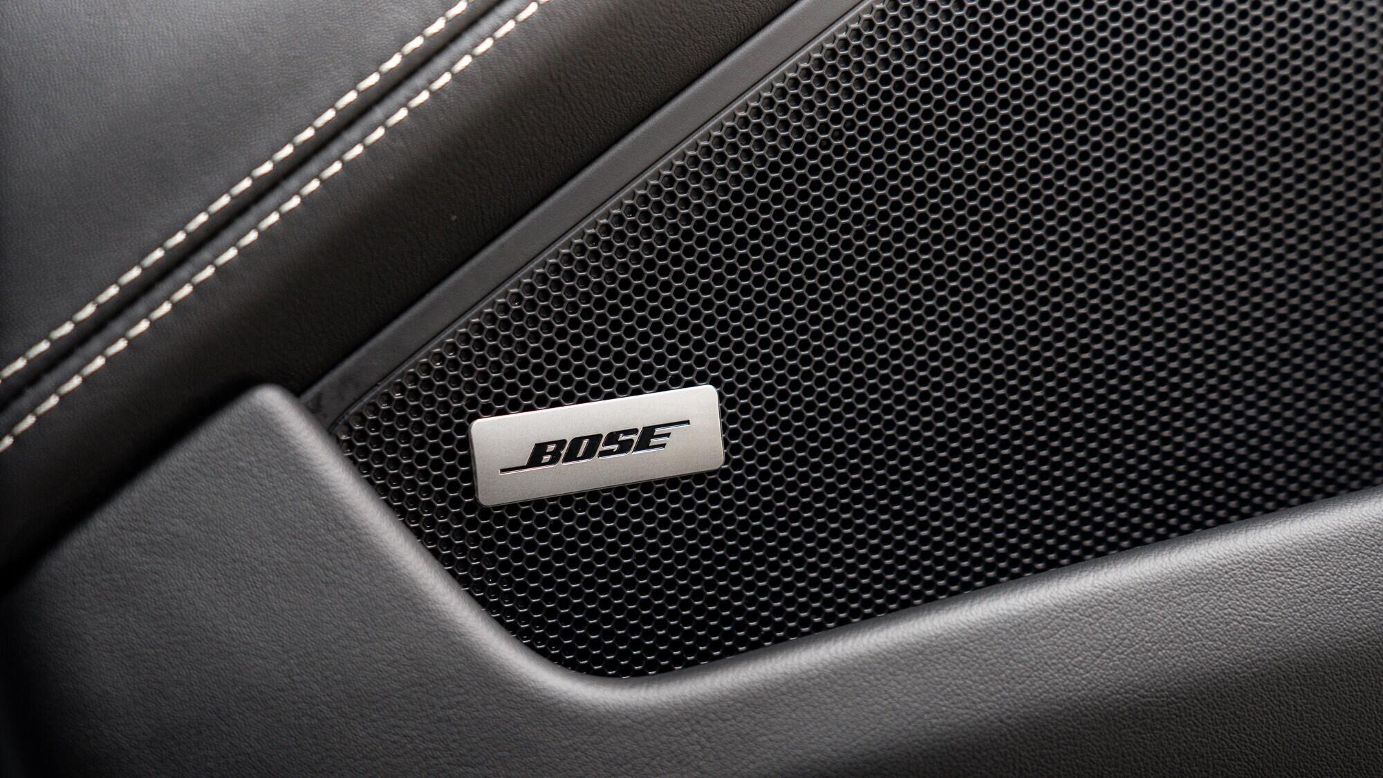 Porsche 911 view 39