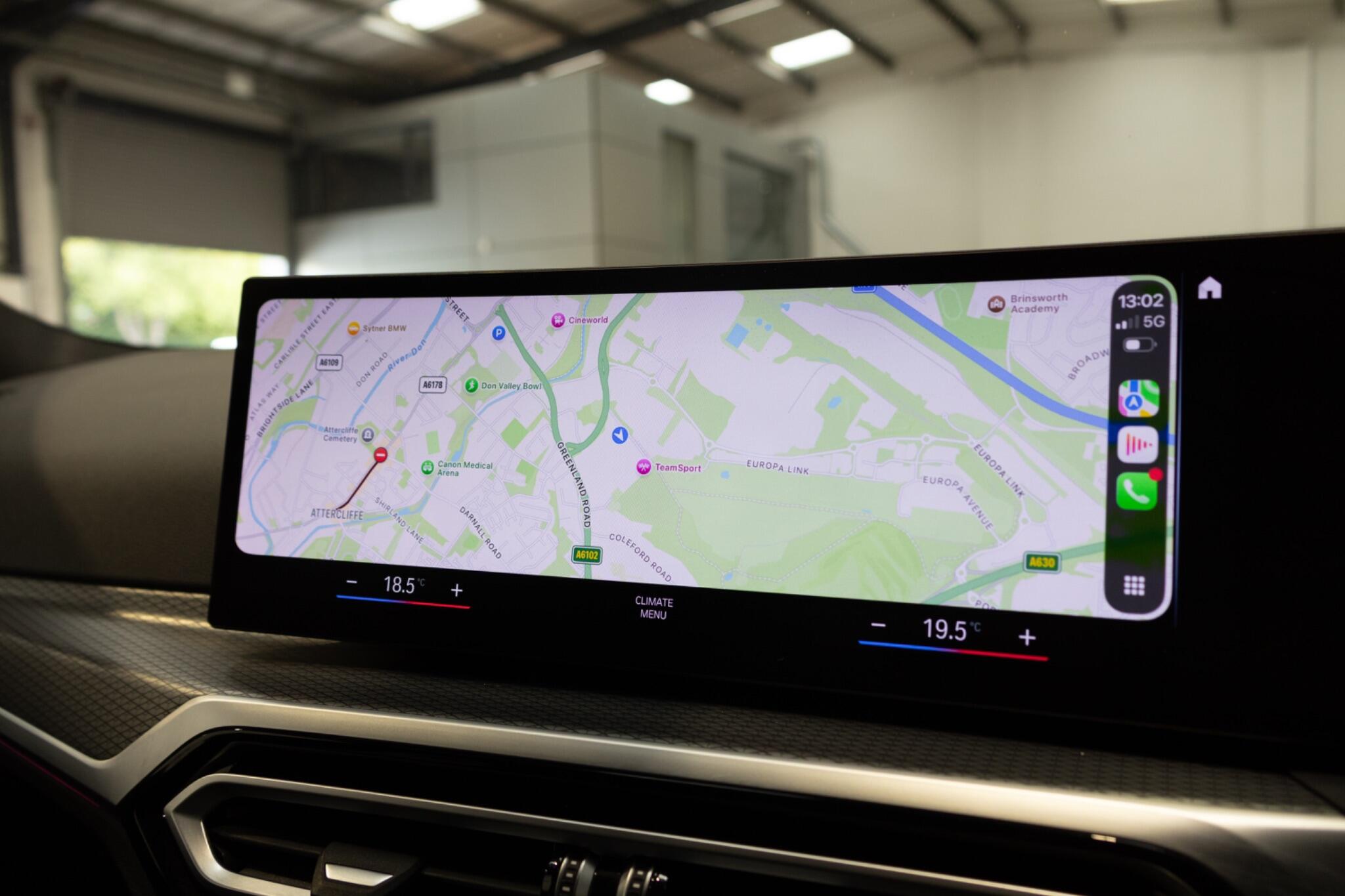 BMW 3 Series view 18