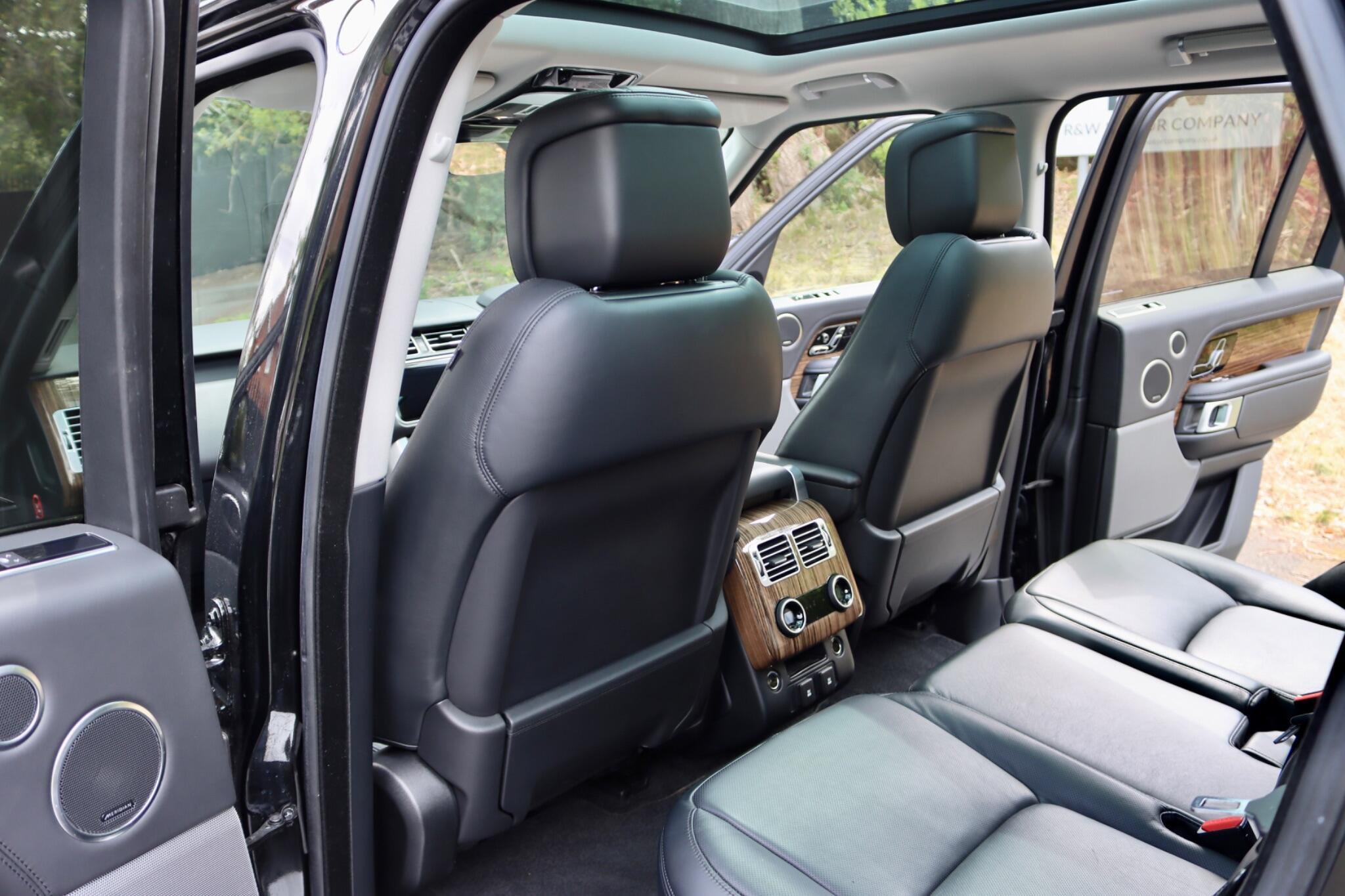 Land Rover Range Rover view 6