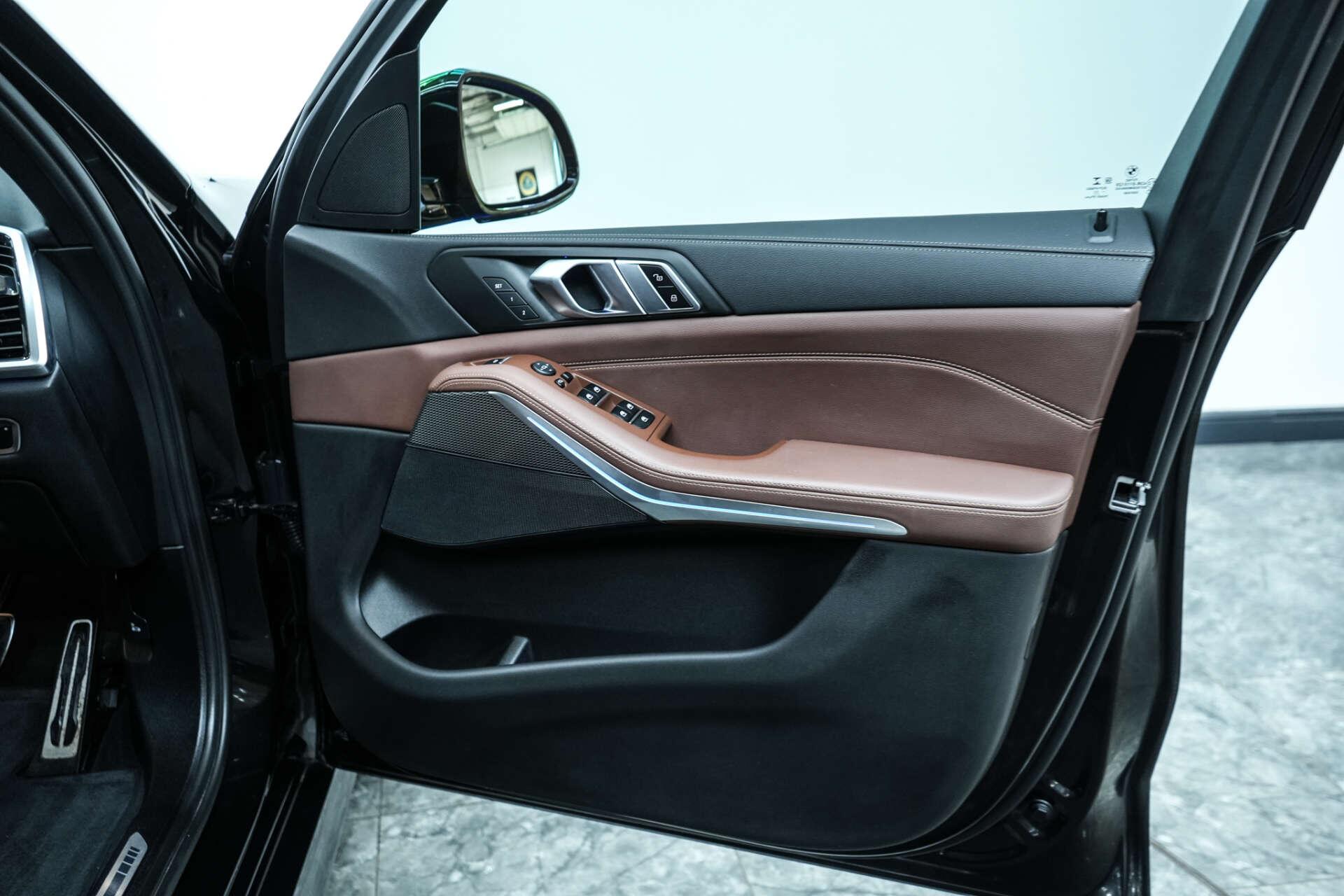 BMW X5 view 22