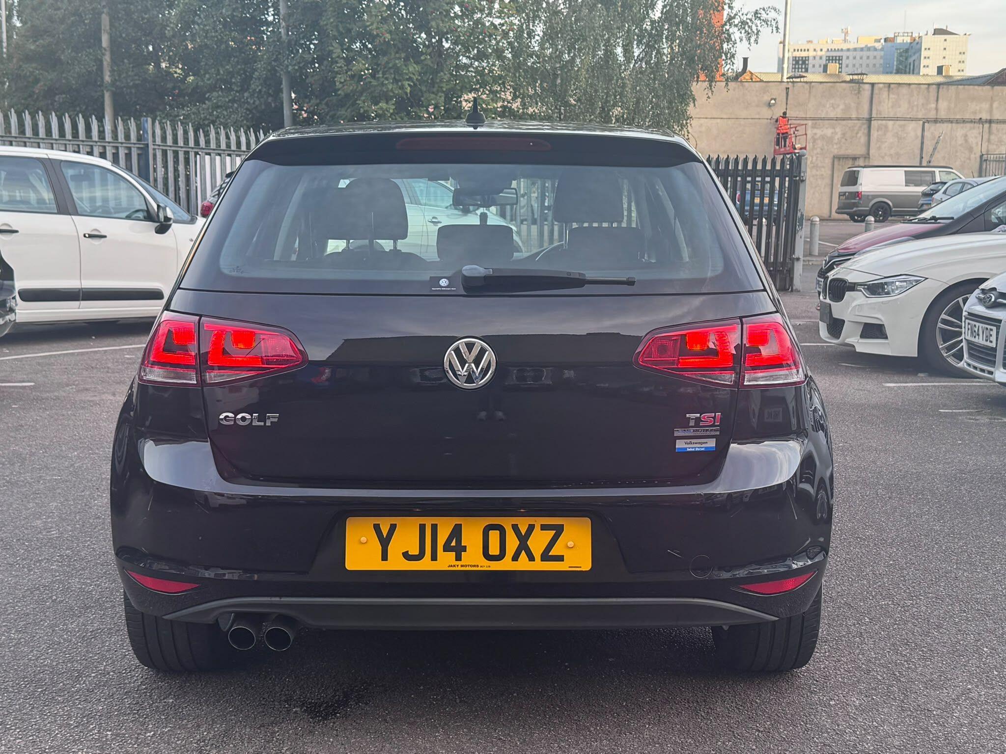 Volkswagen Golf view 8