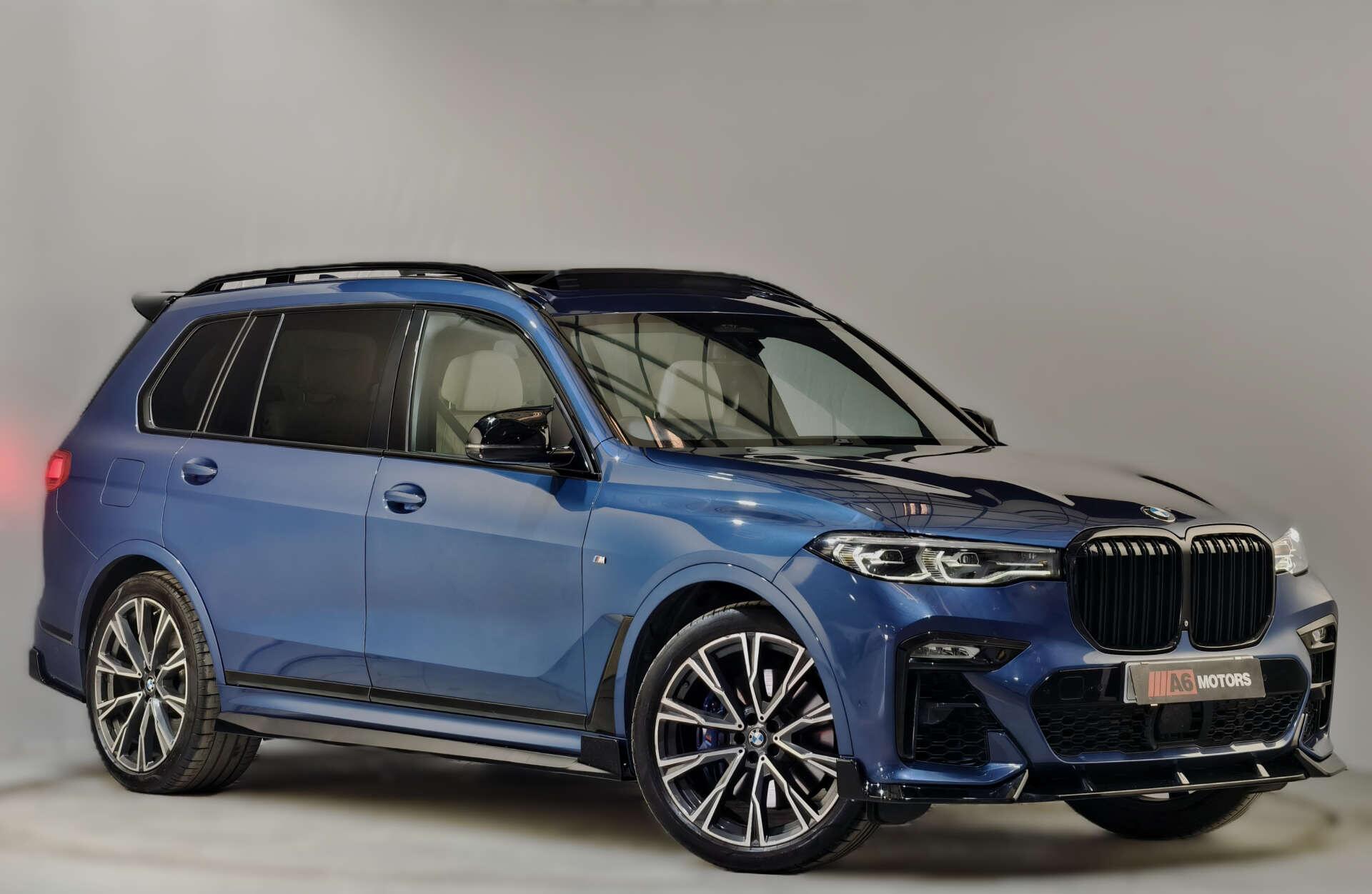 BMW X7 view 2