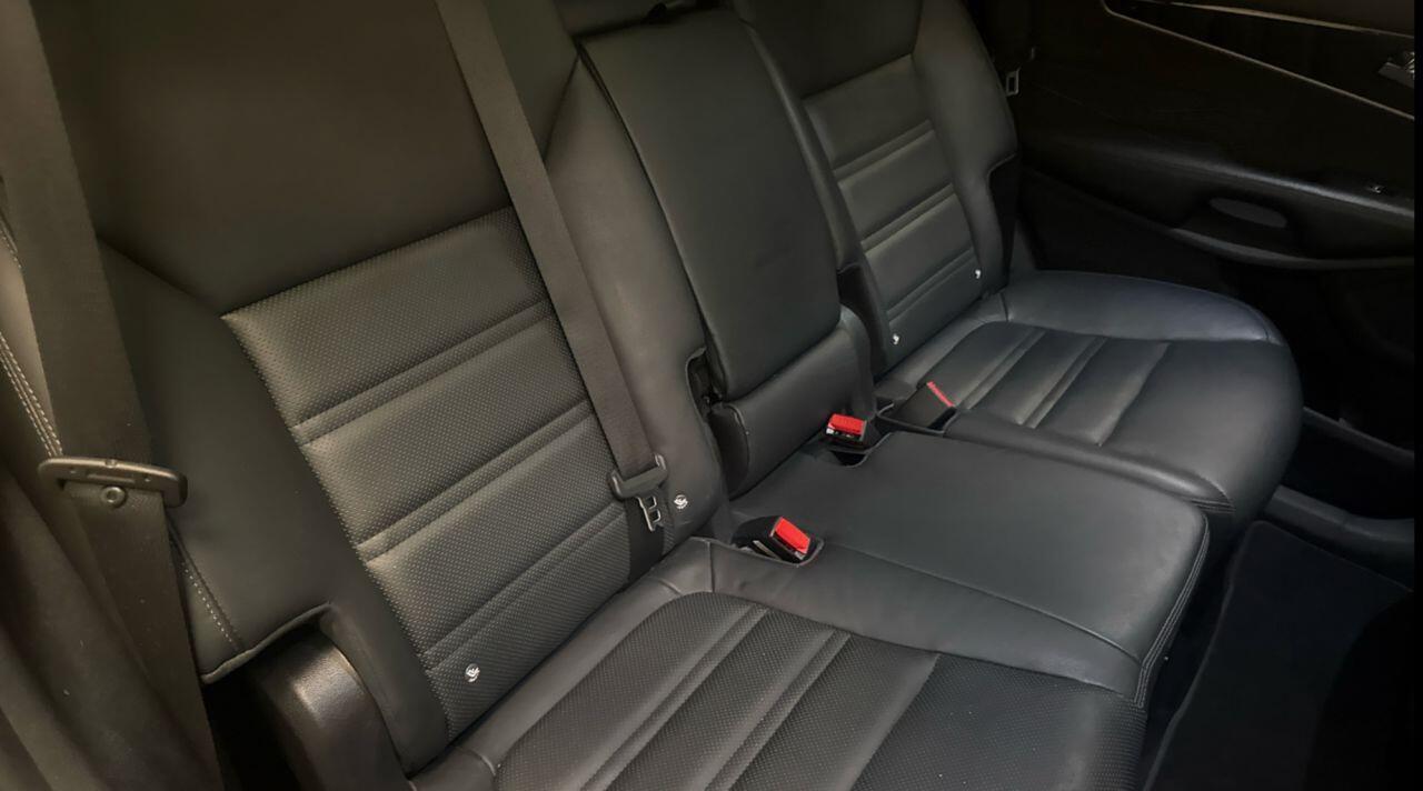 Kia Sorento view 6