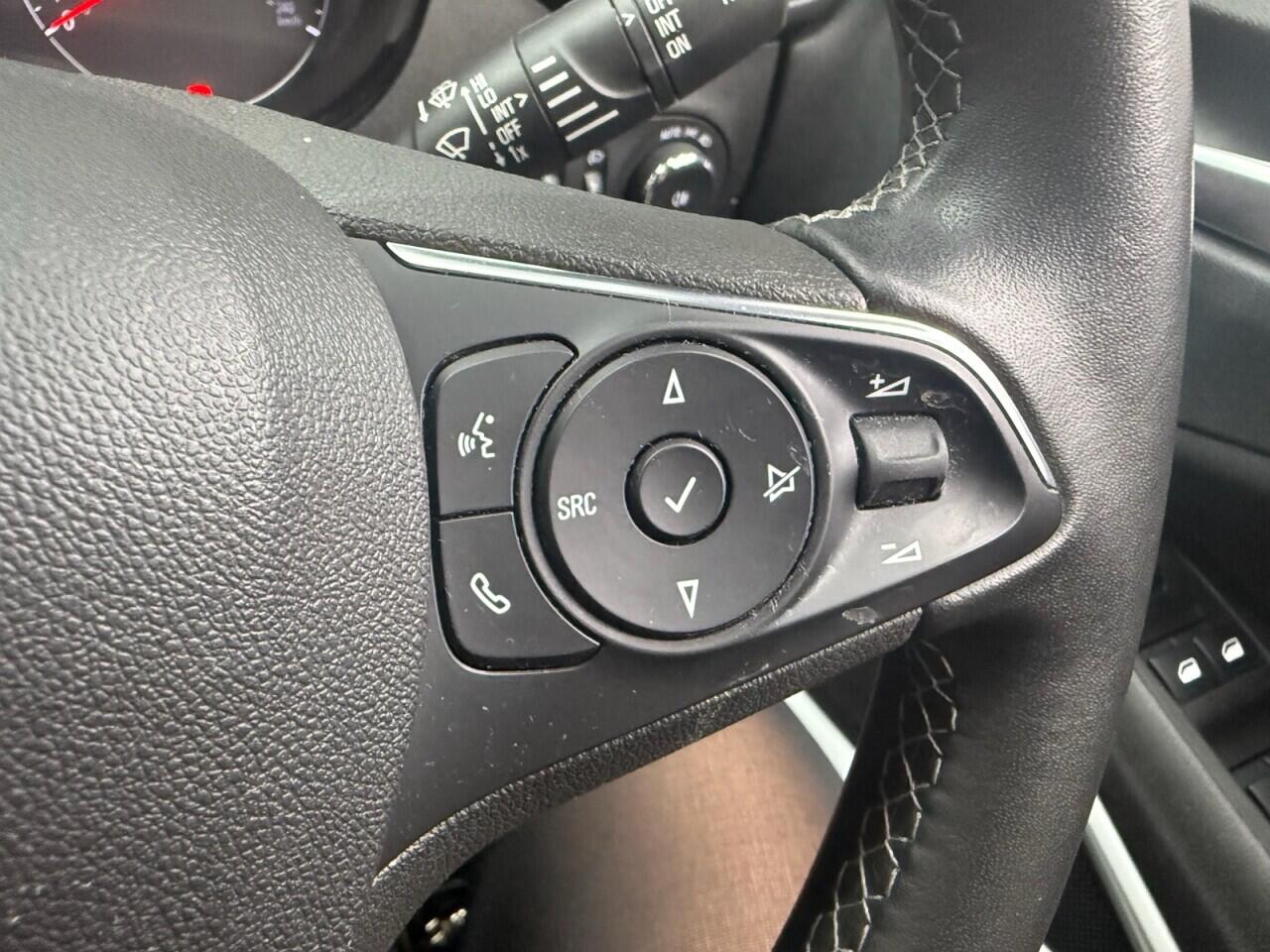 Vauxhall Crossland X view 14