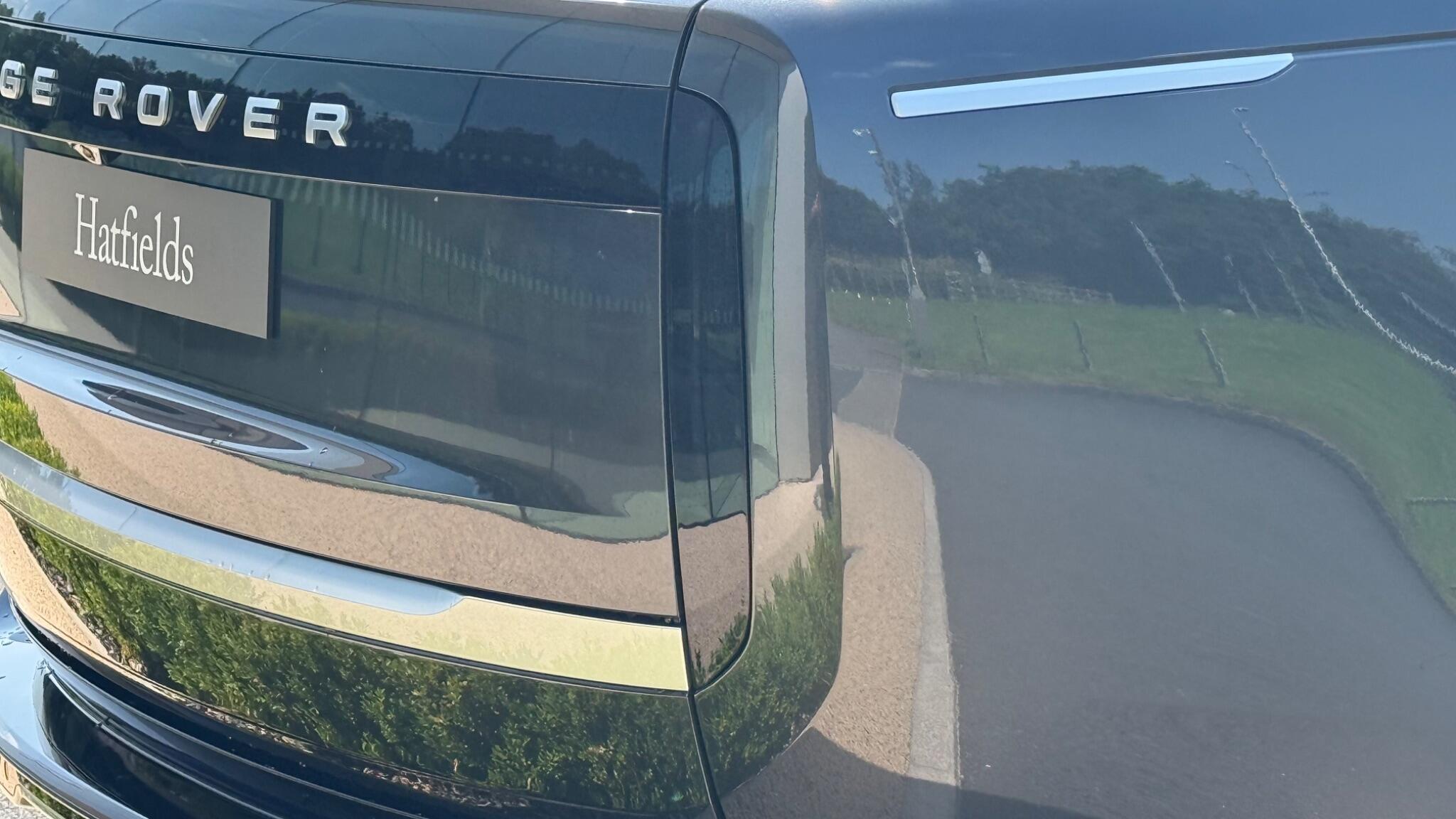 Land Rover Range Rover view 16