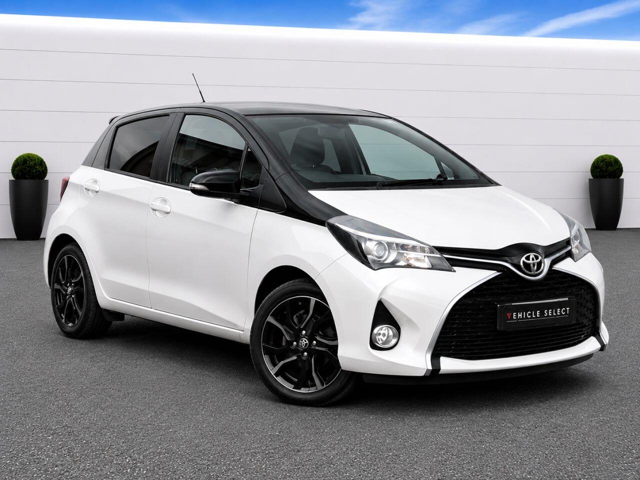2017 Toyota Yaris in White for sale
