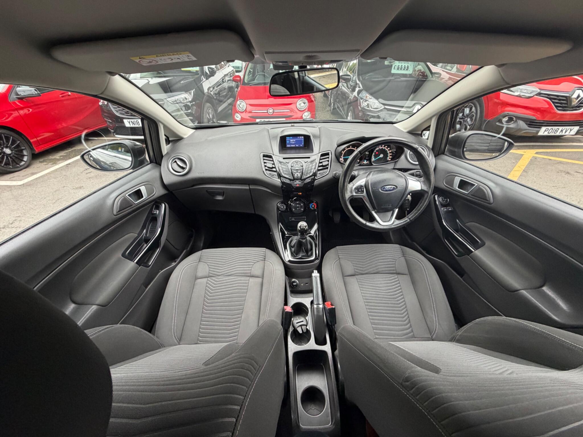 Ford Fiesta view 39