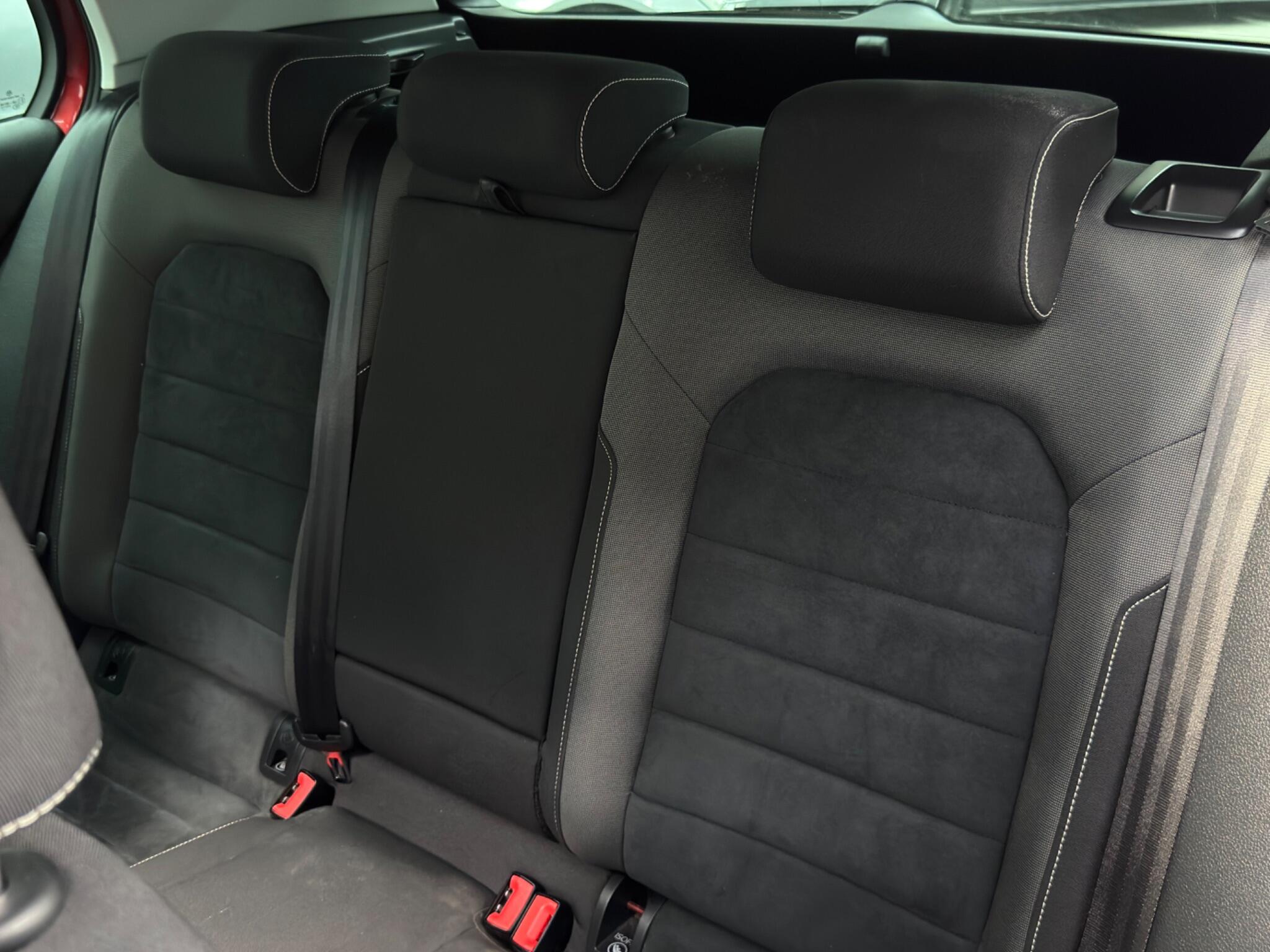 Volkswagen Golf view 52