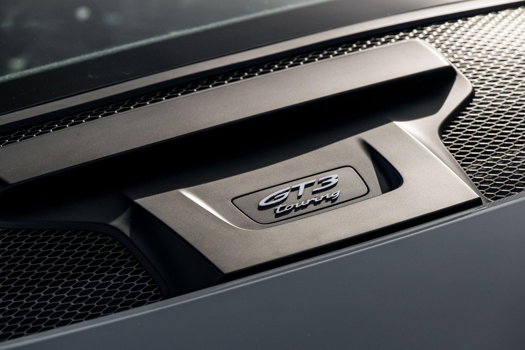 Porsche 911 view 50
