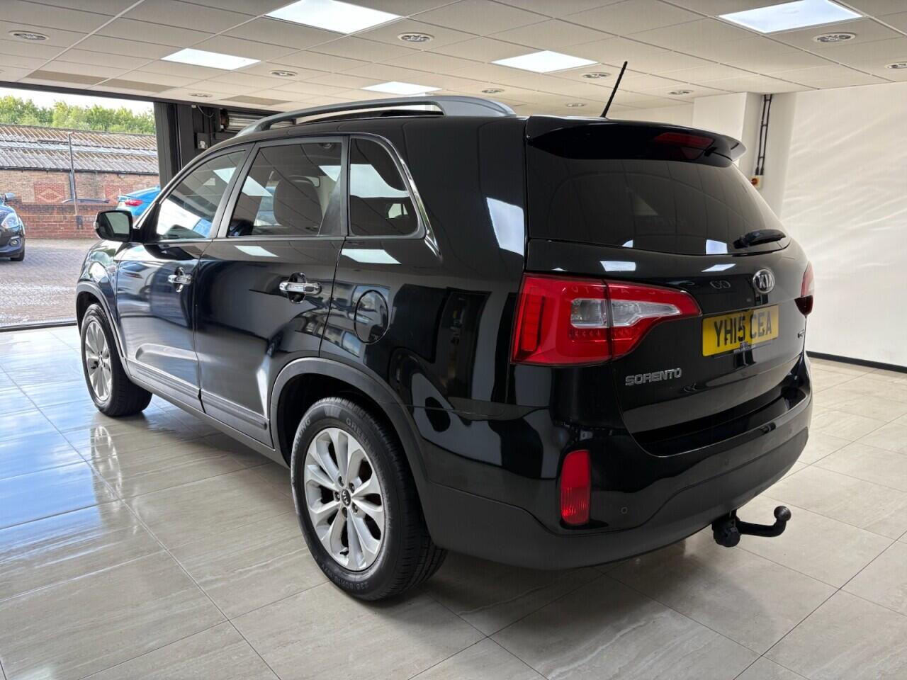 Kia Sorento view 5