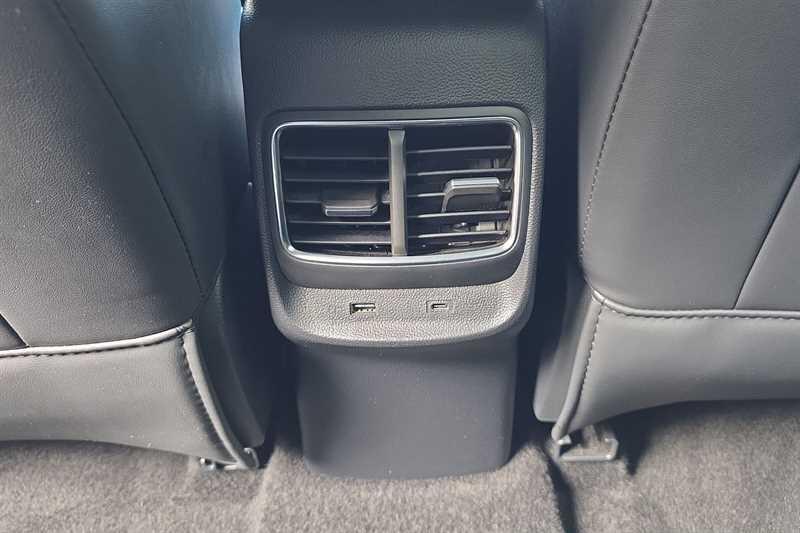 MG ZS view 27