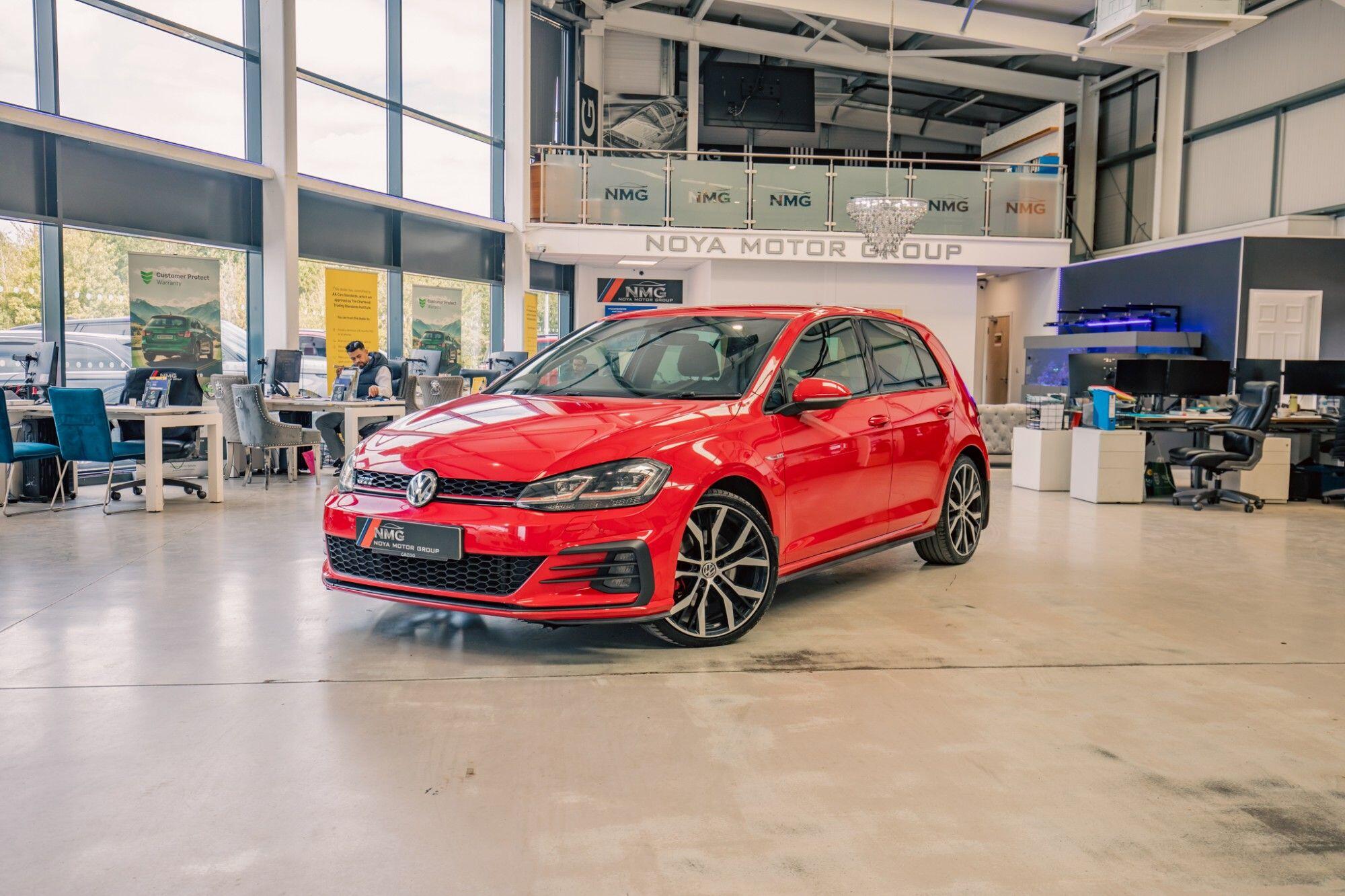 2017 Volkswagen Golf in Red for sale