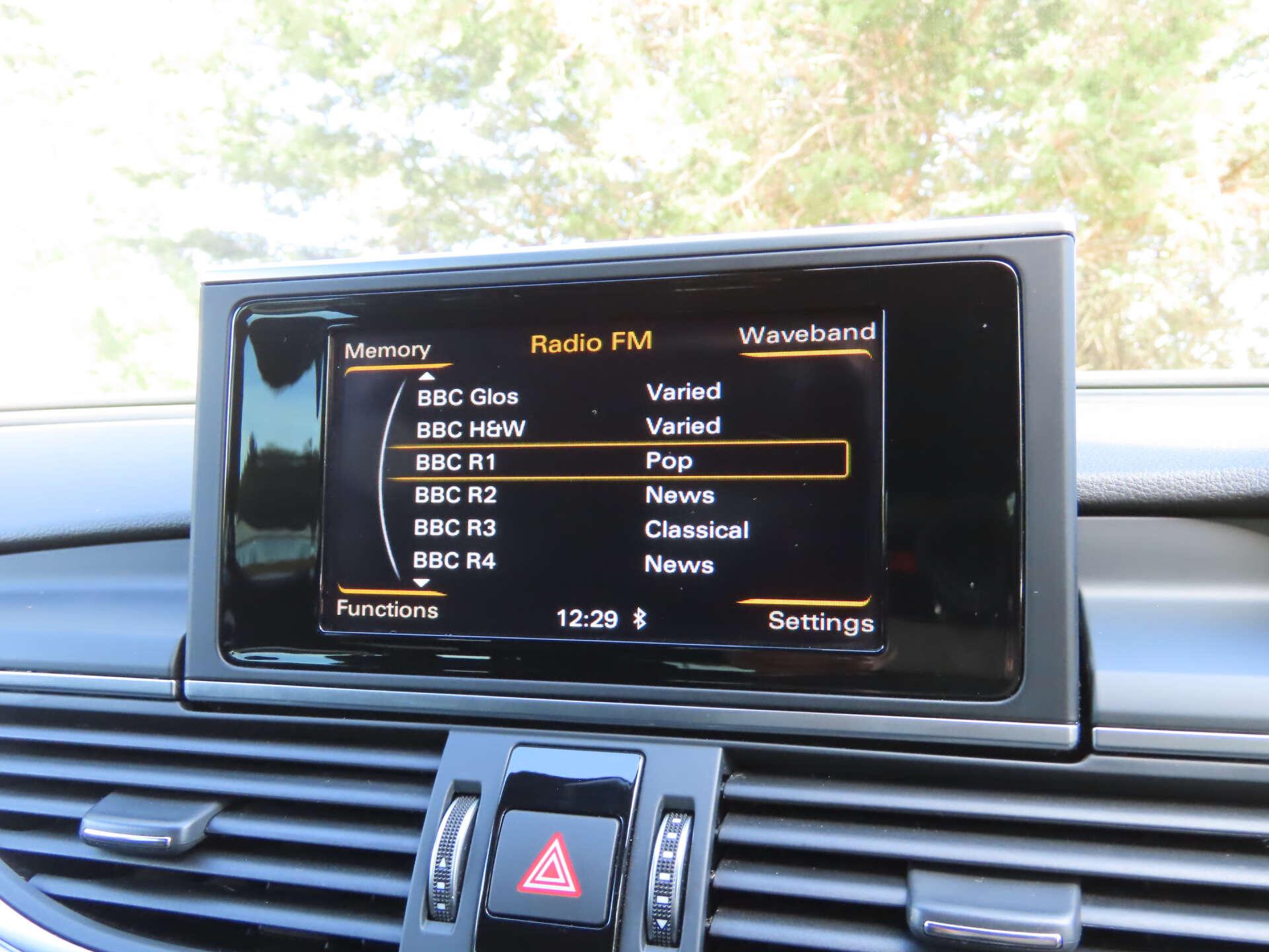 Audi A6 view 11
