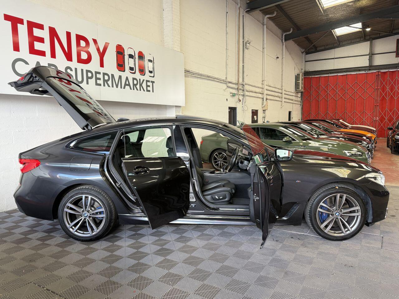 BMW 6 Series Gran Turismo view 14