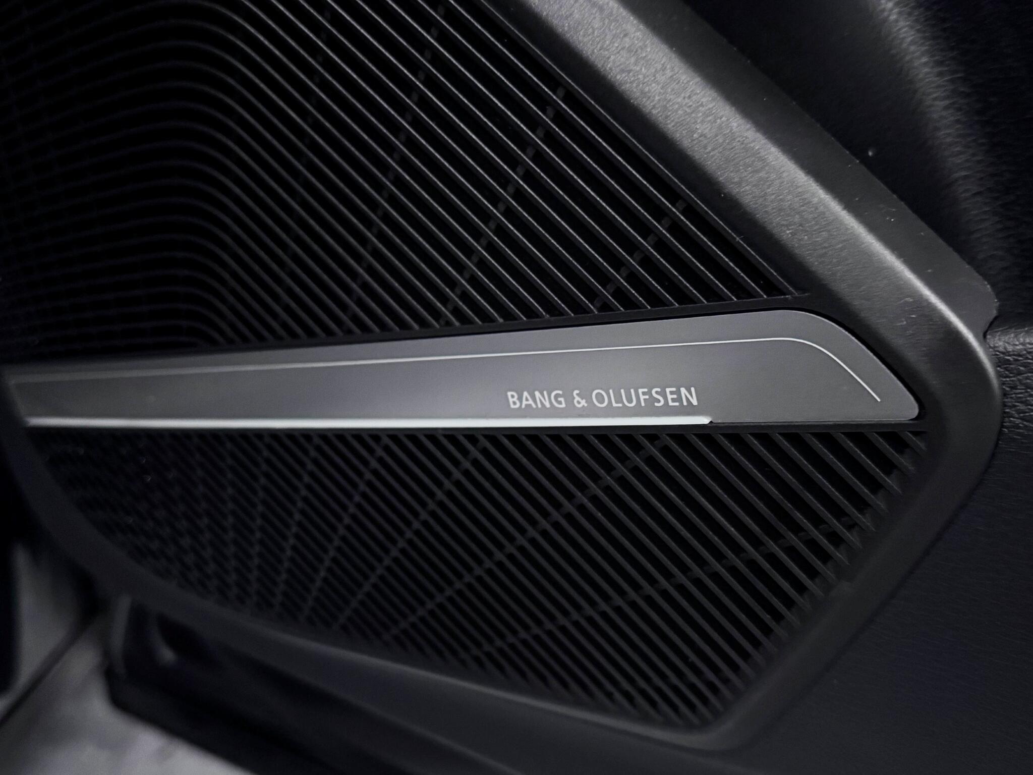 Audi Q5 view 21