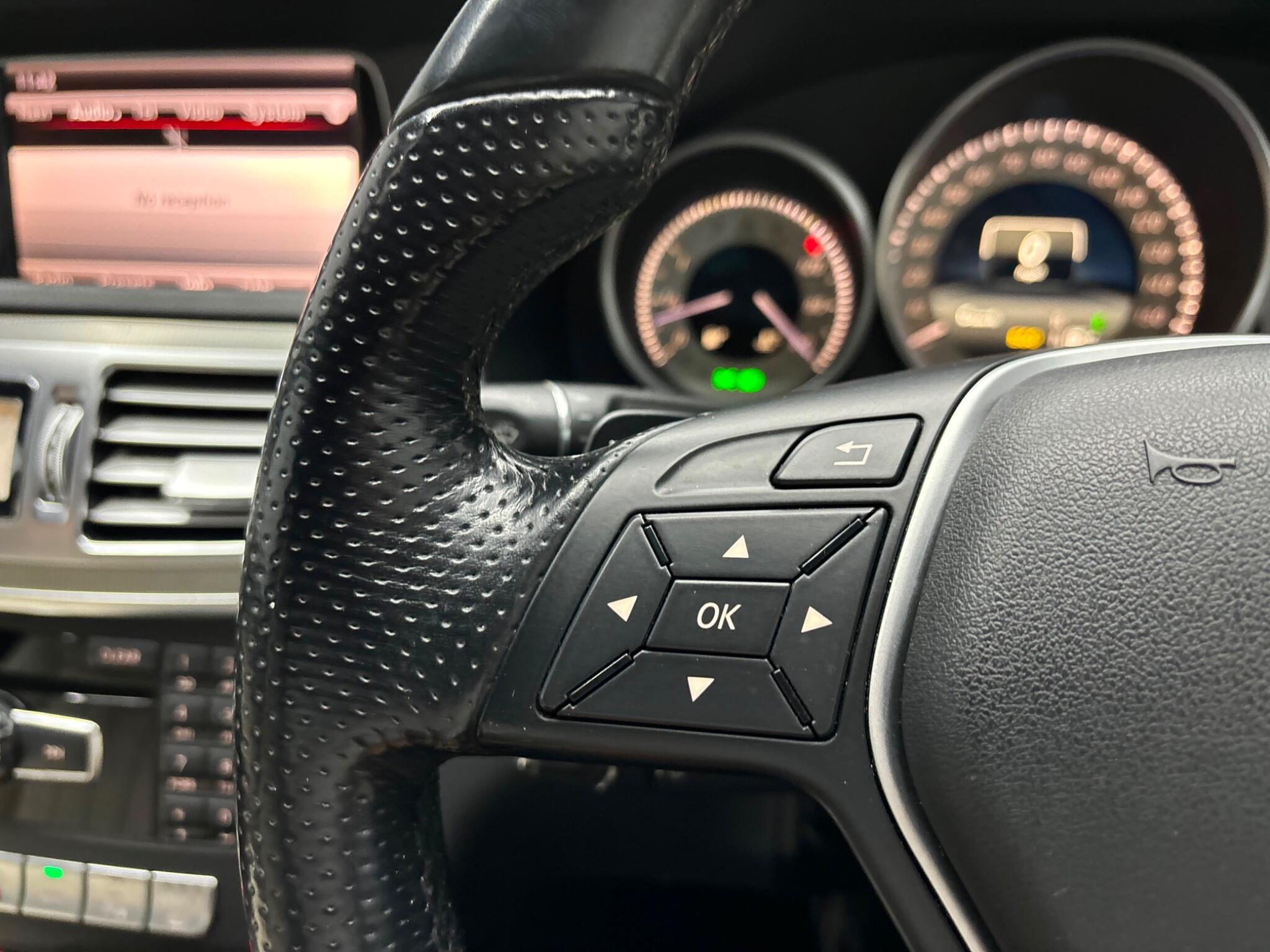 Mercedes-Benz E Class view 12