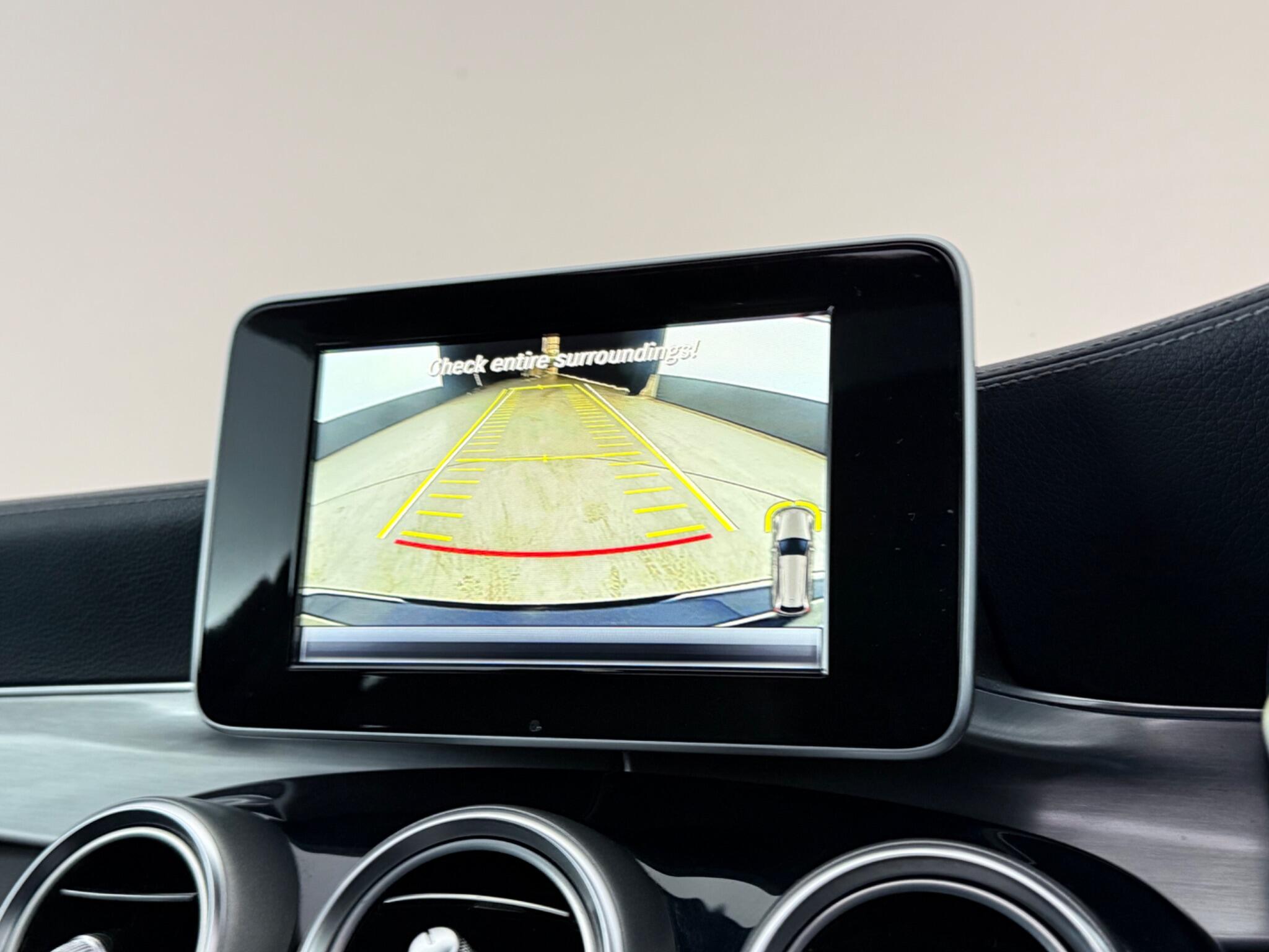 Mercedes-Benz C-Class view 19