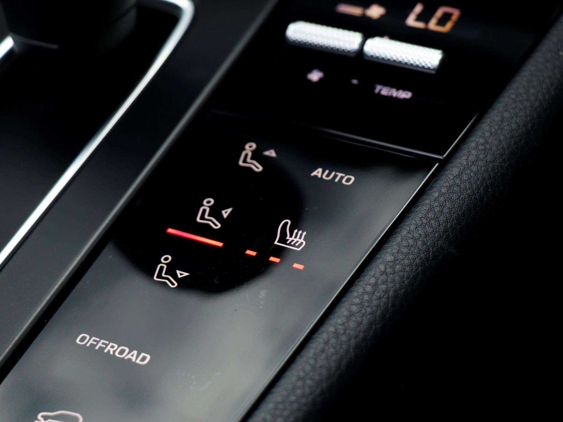 Porsche Macan view 19