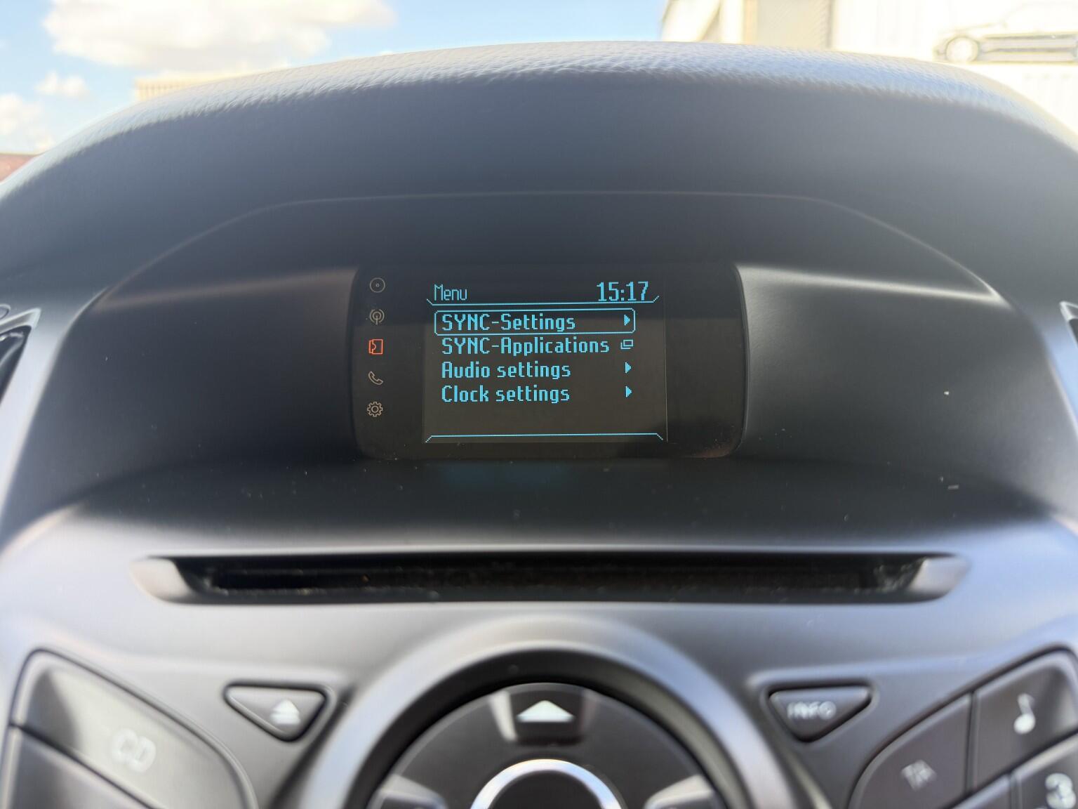Ford Focus view 40
