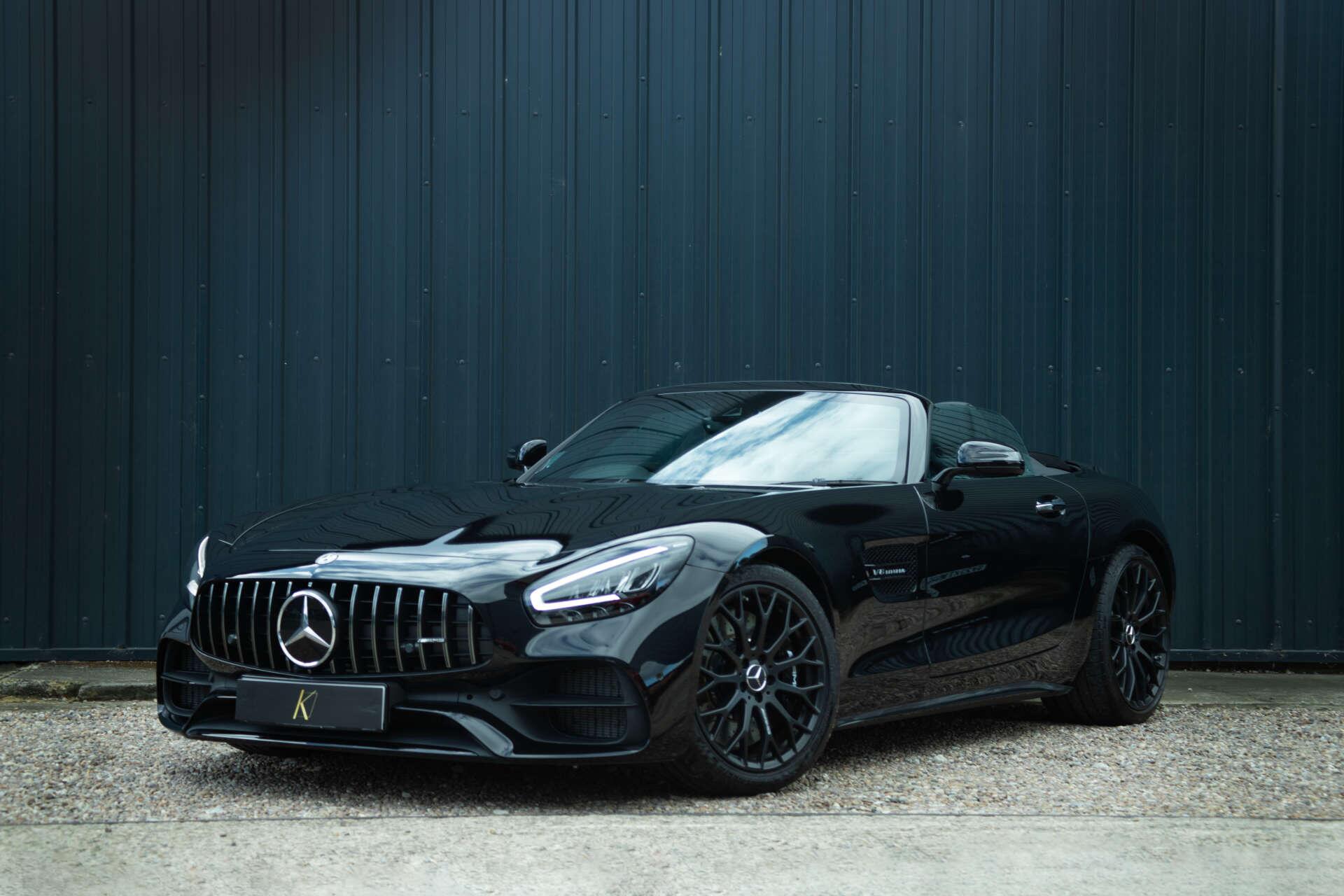 Mercedes-Benz Amg GT view 3
