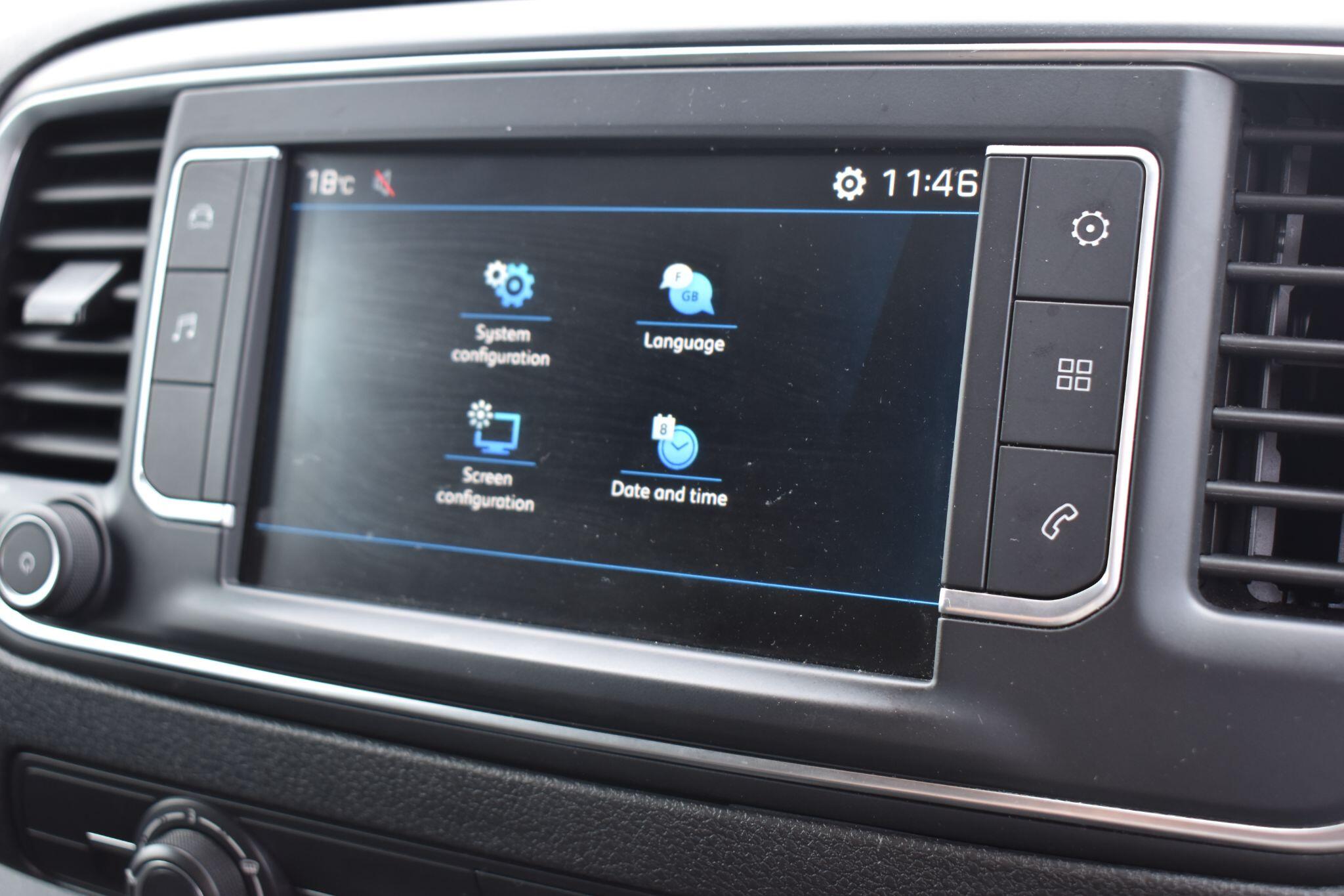 Expert - 2.0 BlueHDi 1400 Professional Premium Standard Panel Van MWB Euro 6 (s/s) 6dr - Image 29