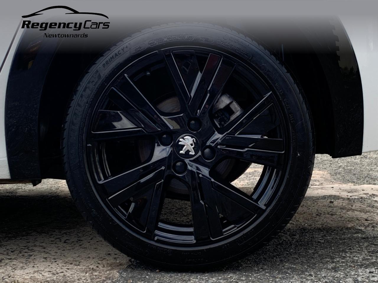 Peugeot 208 view 29