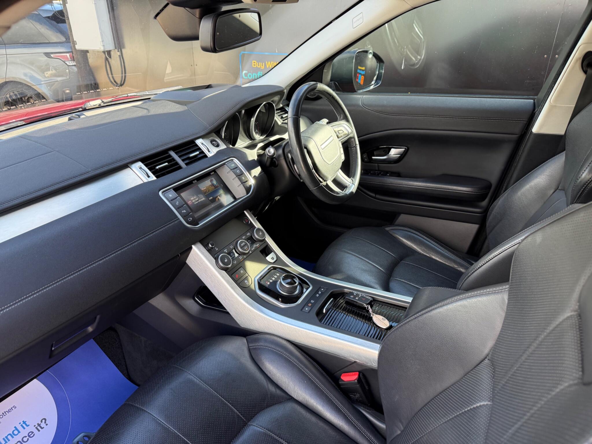 Land Rover Range Rover Evoque view 19