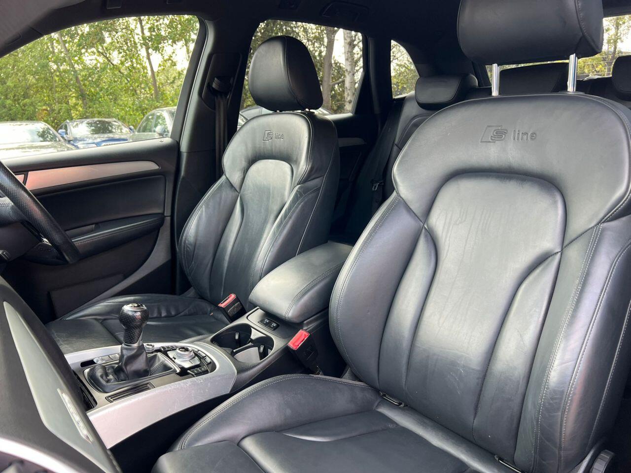 Audi Q5 view 16