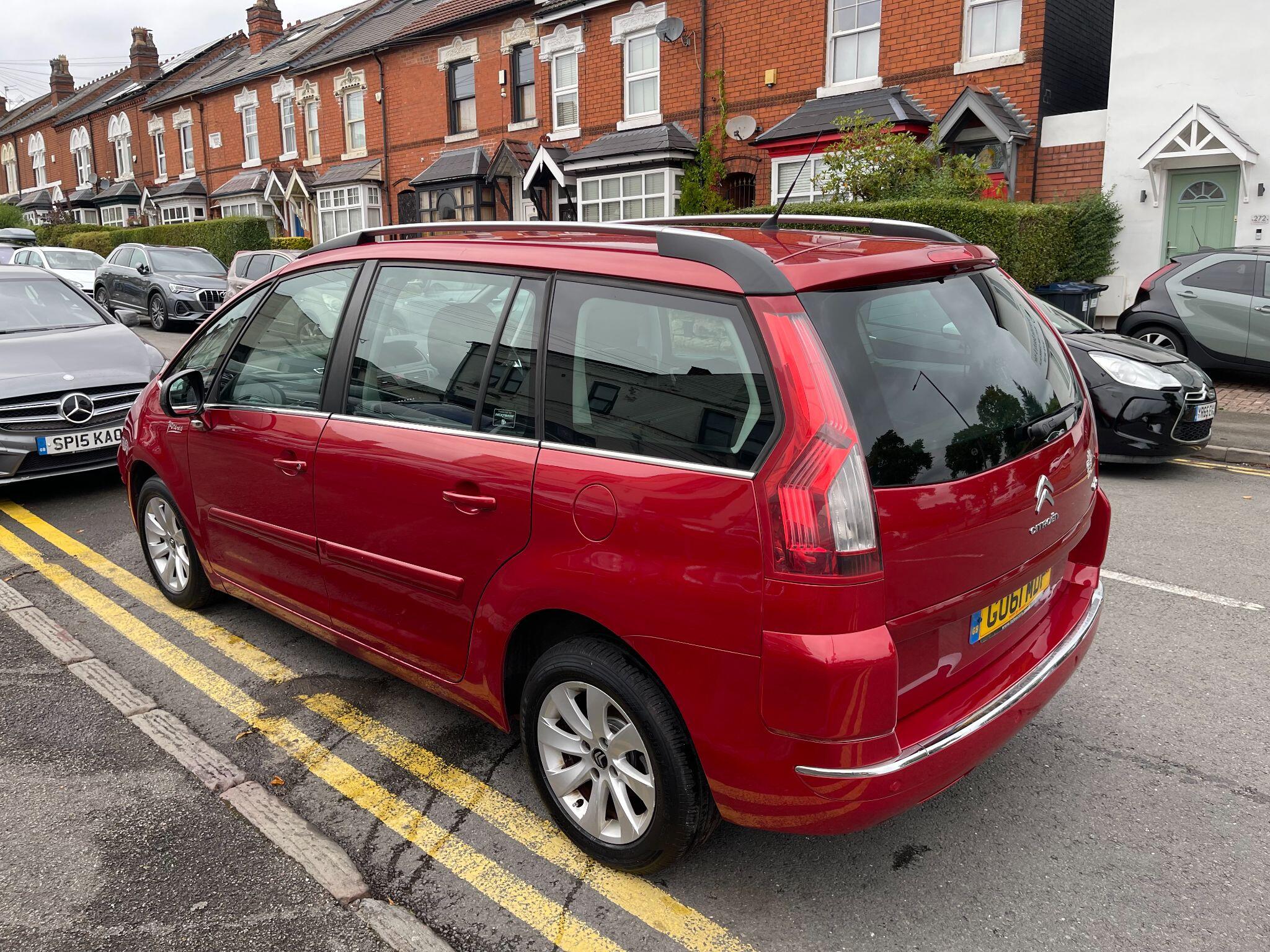 Citroen Grand C4 Picasso view 17