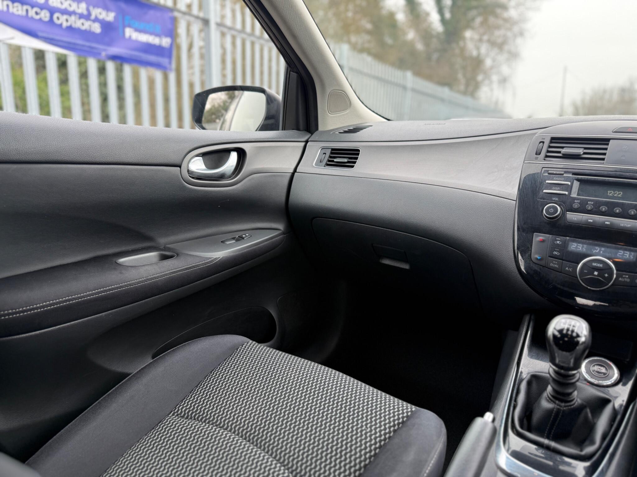 2018 Nissan Pulsar image 27