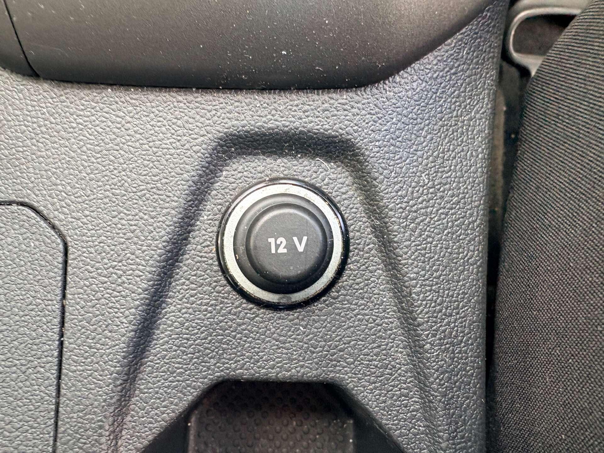 Volkswagen Polo view 15