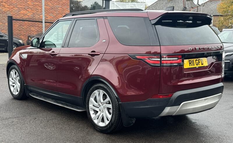 Land Rover Discovery view 5