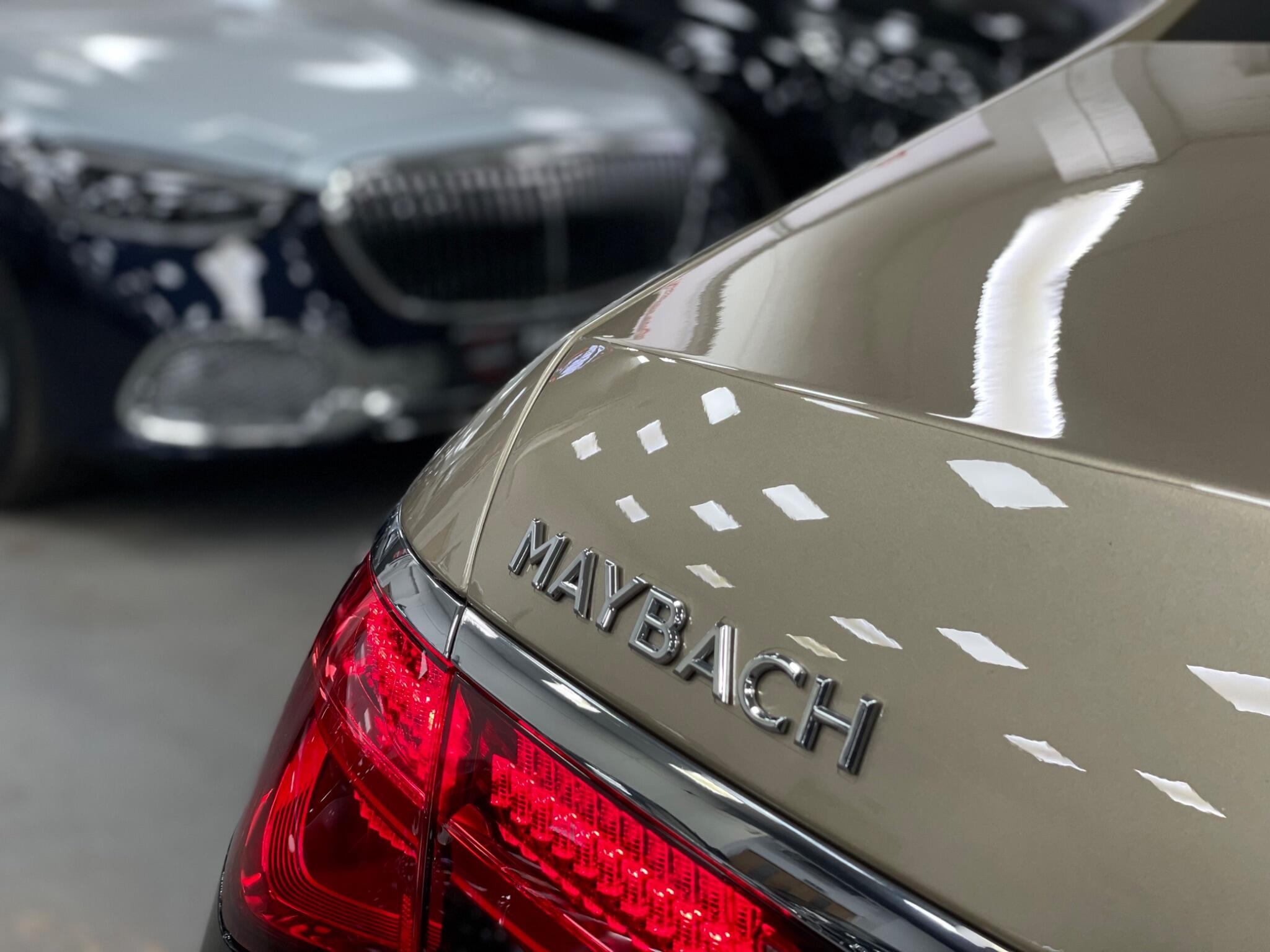 Mercedes-Benz S-Class view 18