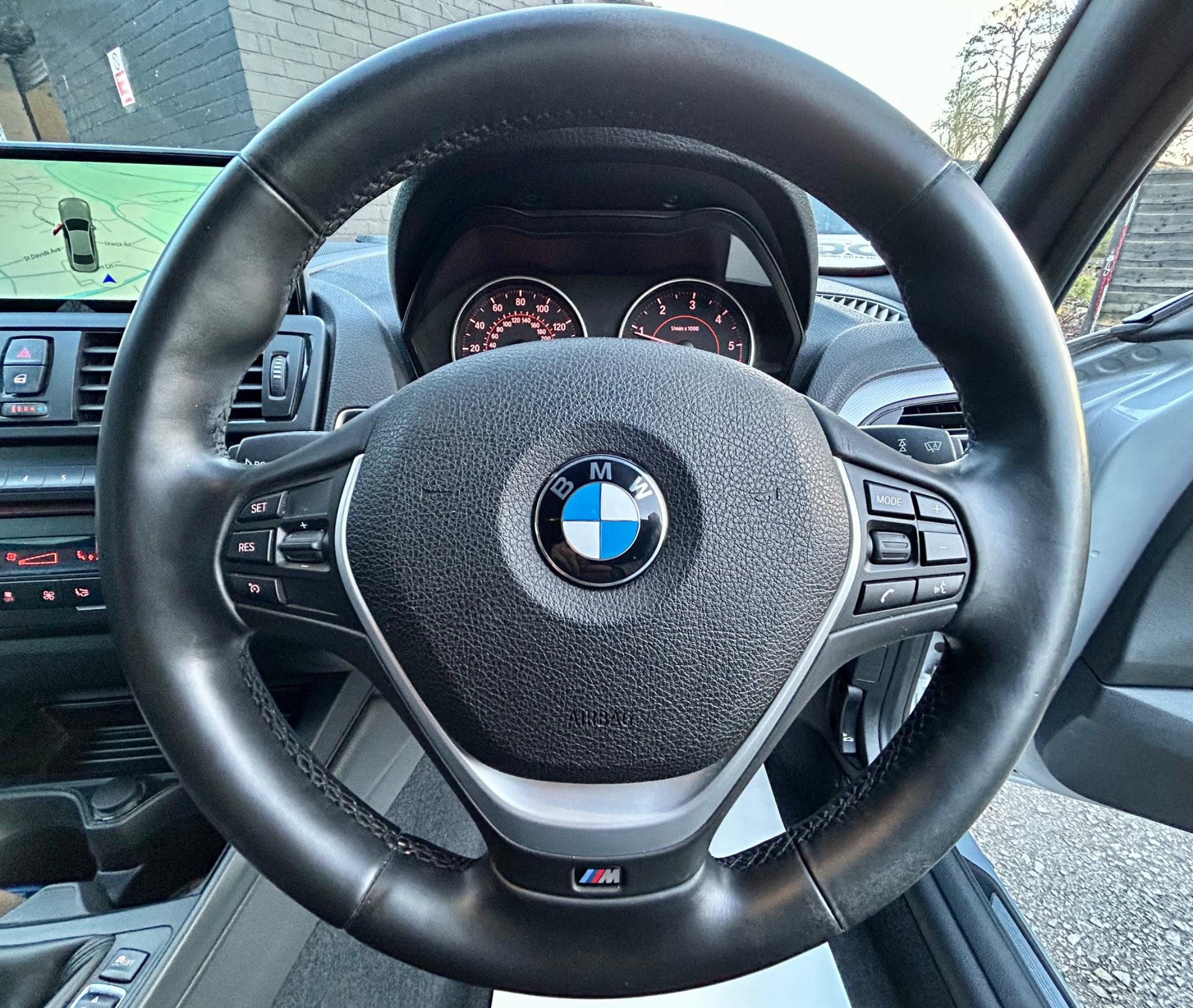 BMW 1 Series view 18