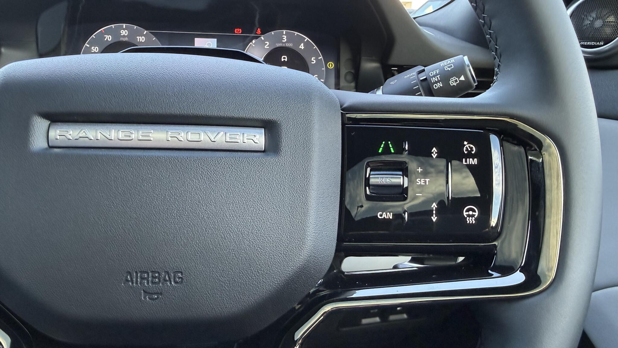 Land Rover Range Rover Evoque view 37