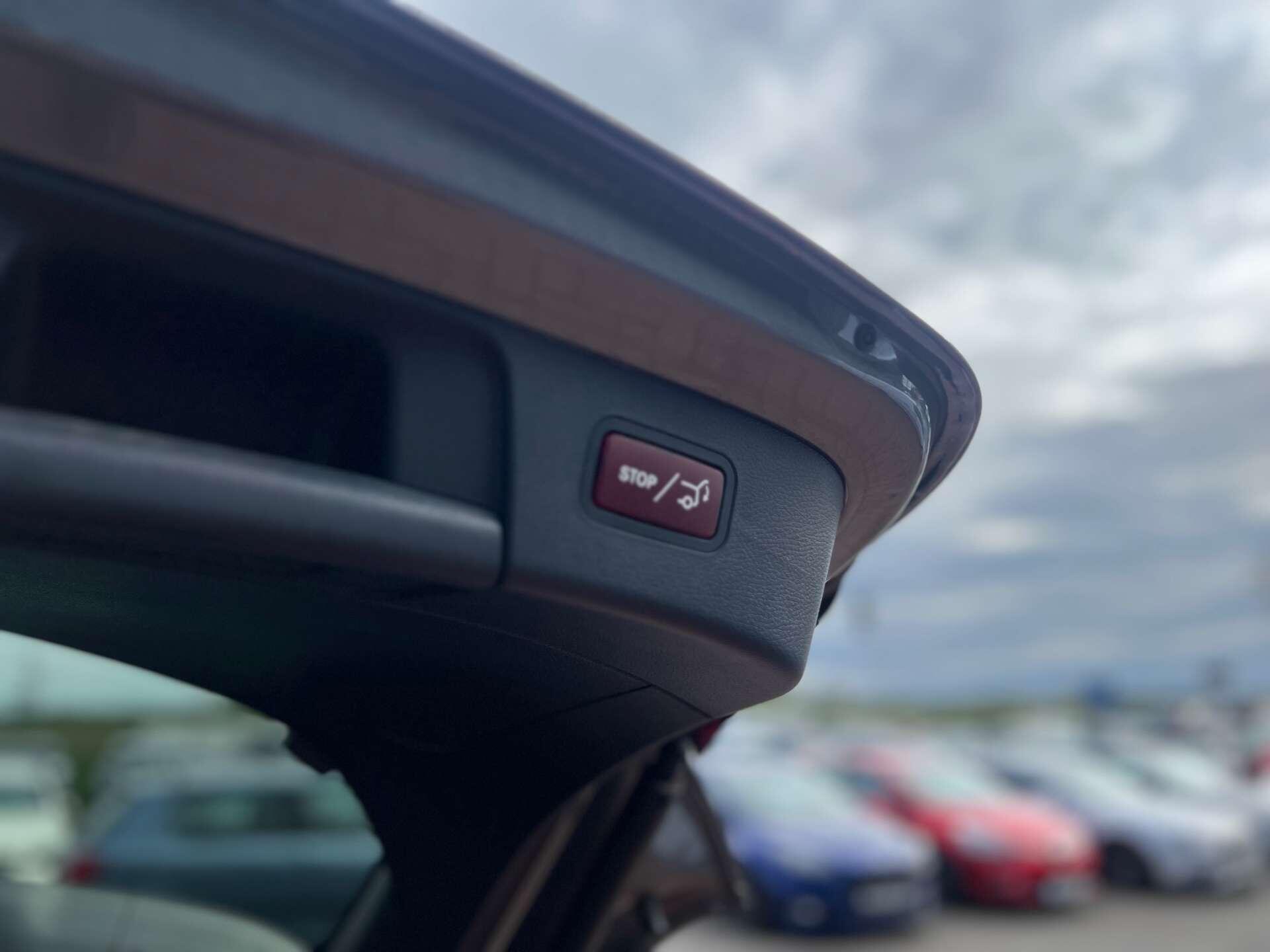 Mercedes-Benz GLA view 49