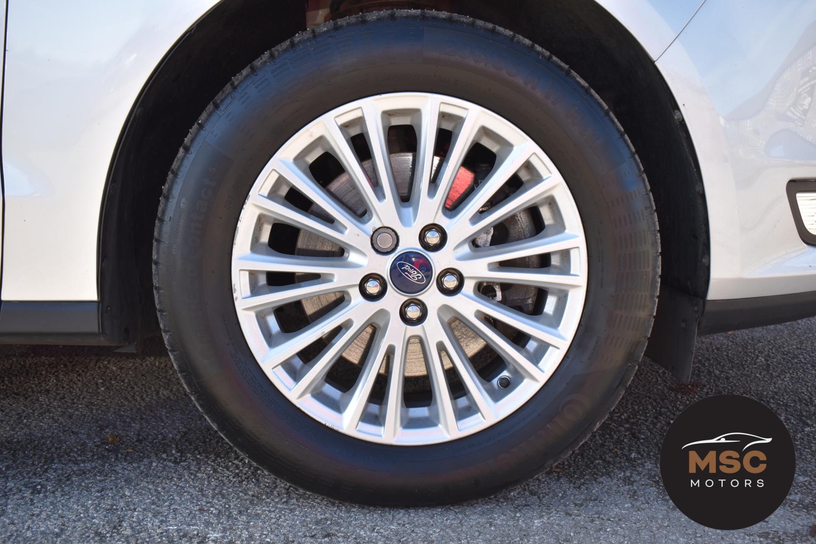 Ford Galaxy view 25