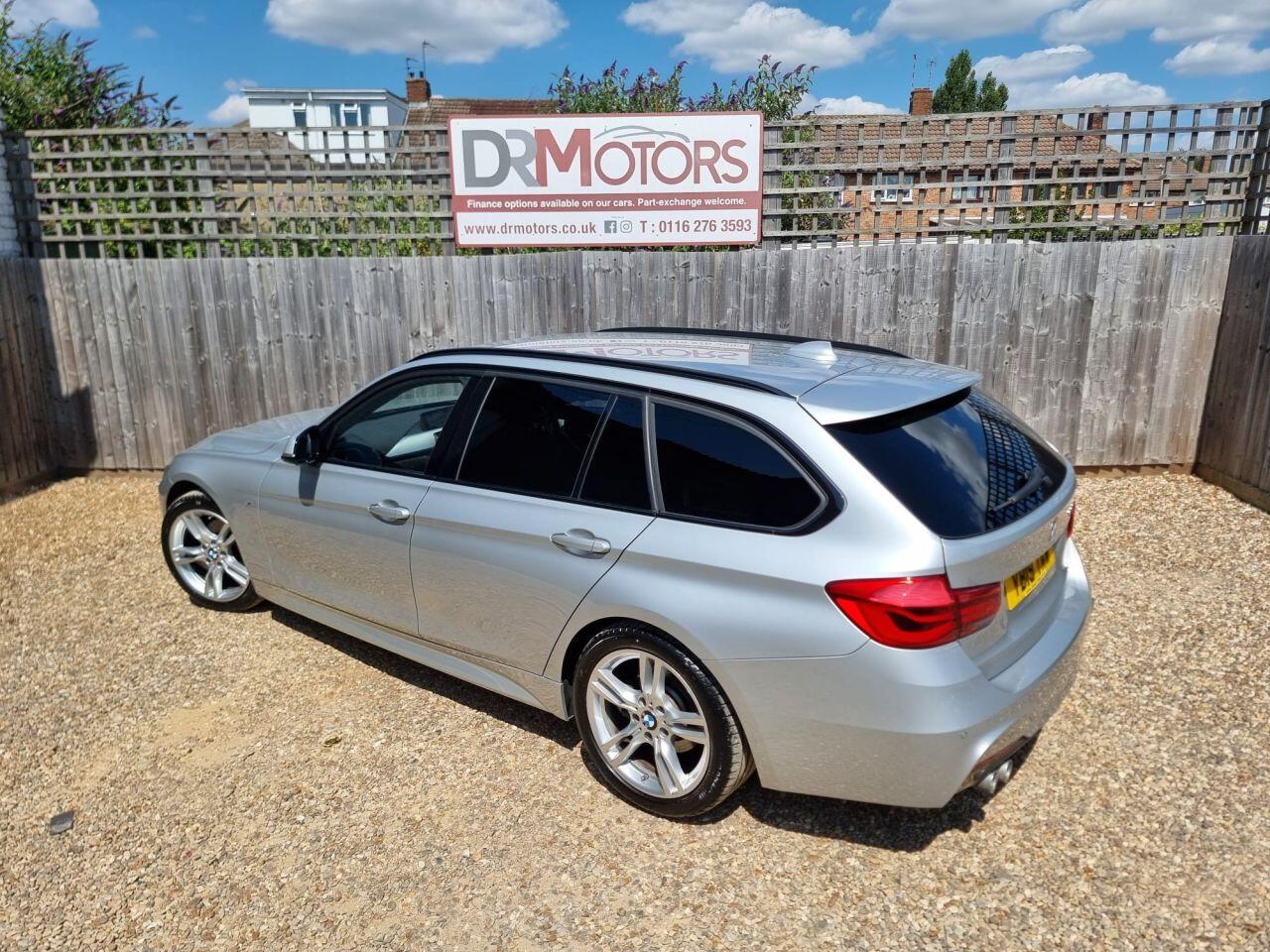BMW 3 Series view 25