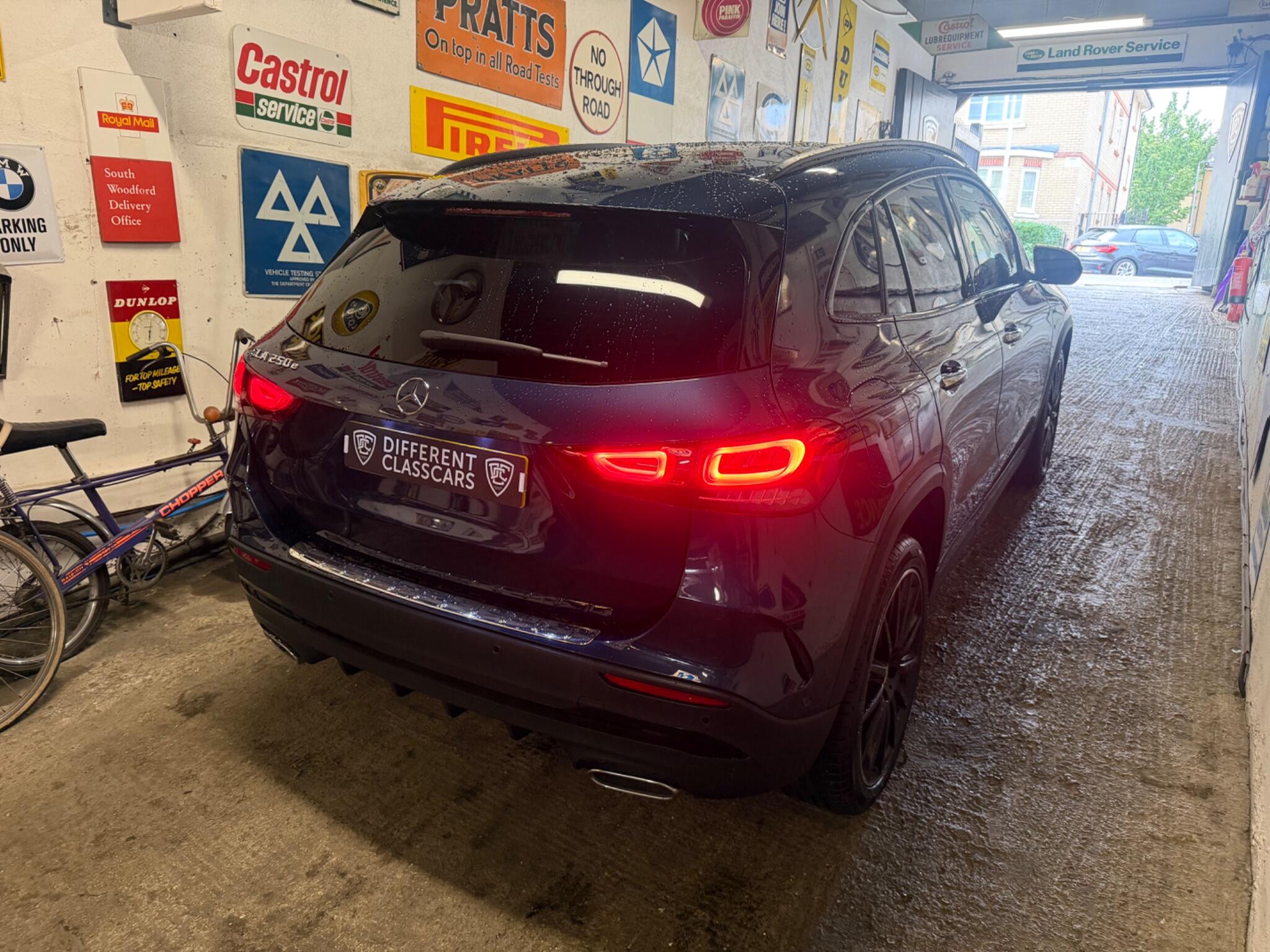 Mercedes-Benz GLA view 10